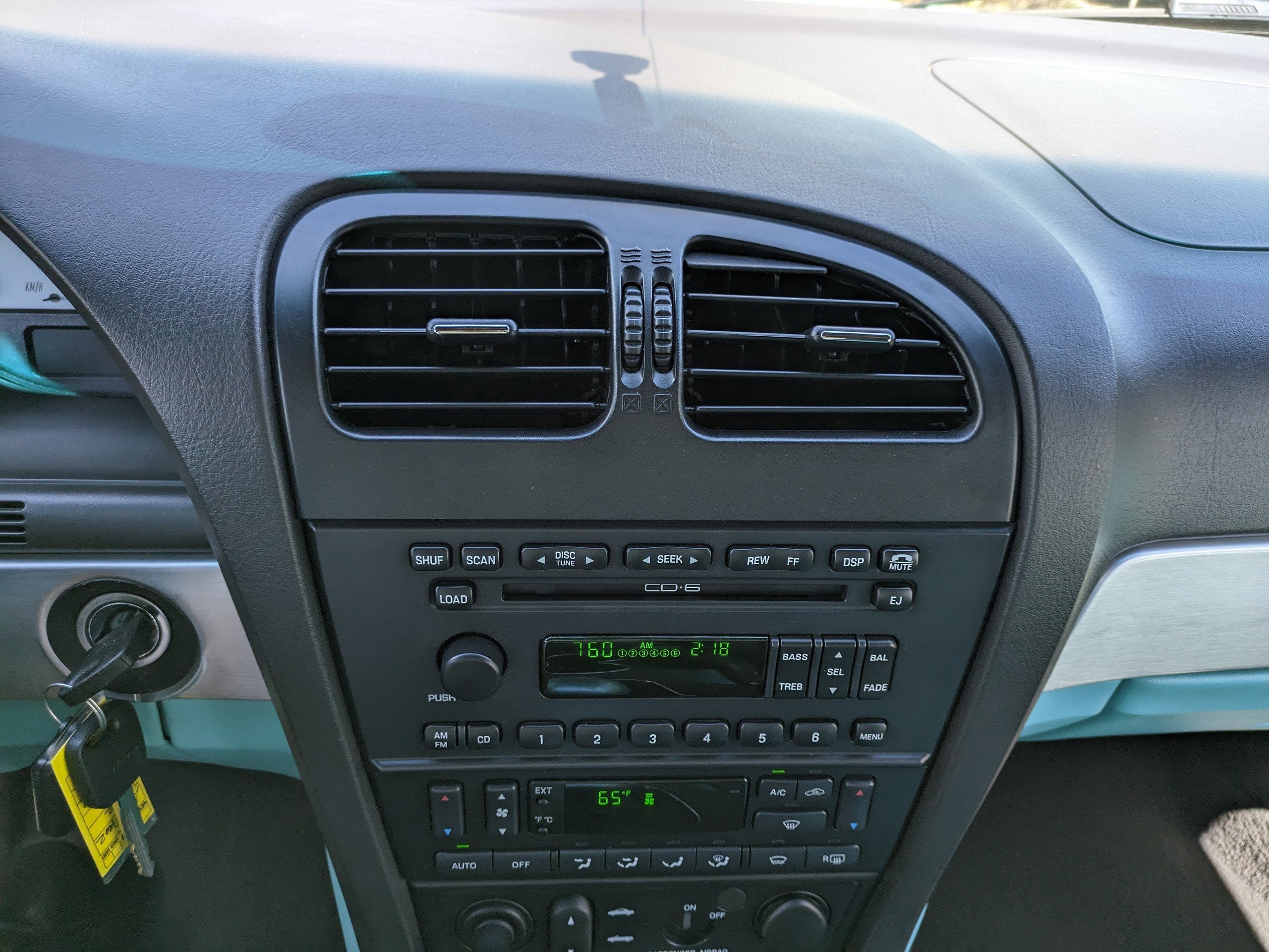 2002 Ford Thunderbird w/Hardtop Deluxe