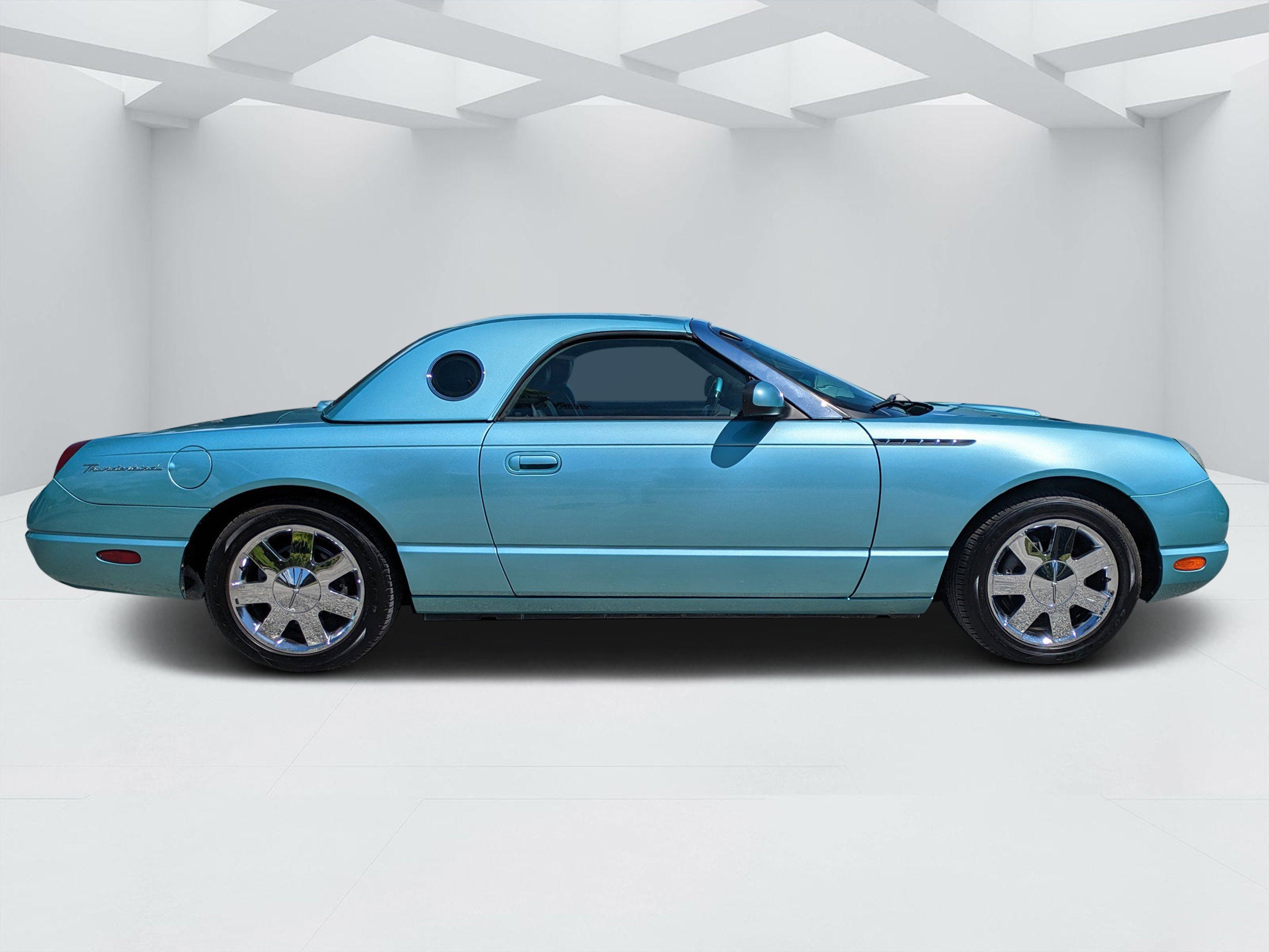 2002 Ford Thunderbird w/Hardtop Deluxe