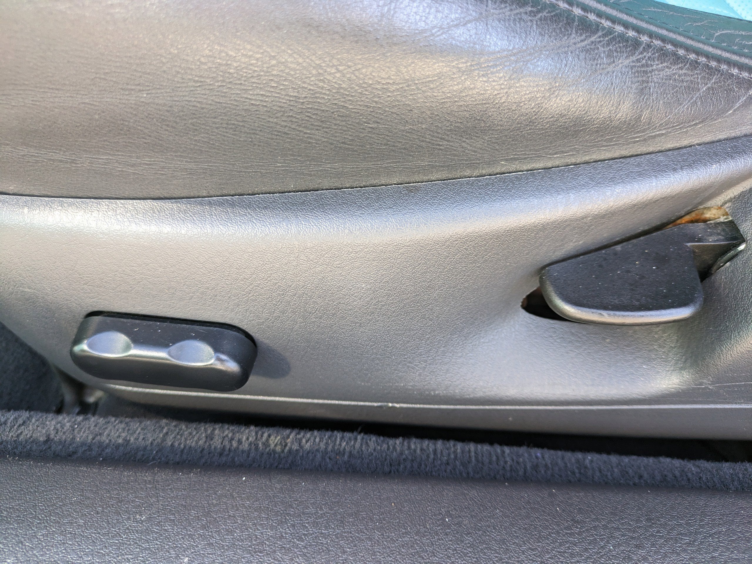 2002 Ford Thunderbird w/Hardtop Deluxe