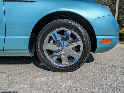 2002 Ford Thunderbird w/Hardtop Deluxe