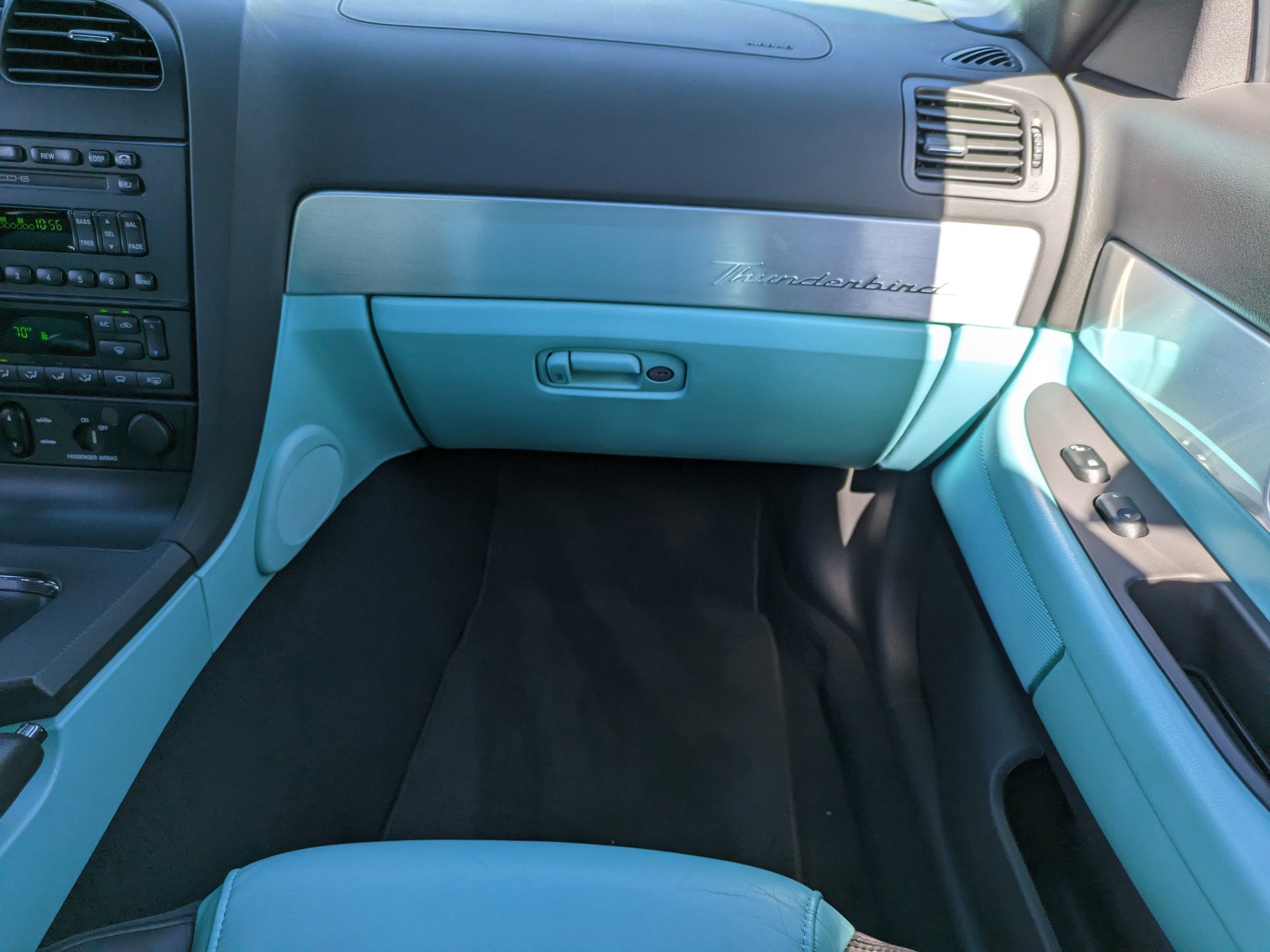 2002 Ford Thunderbird w/Hardtop Deluxe