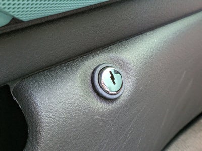 2002 Ford Thunderbird w/Hardtop Deluxe