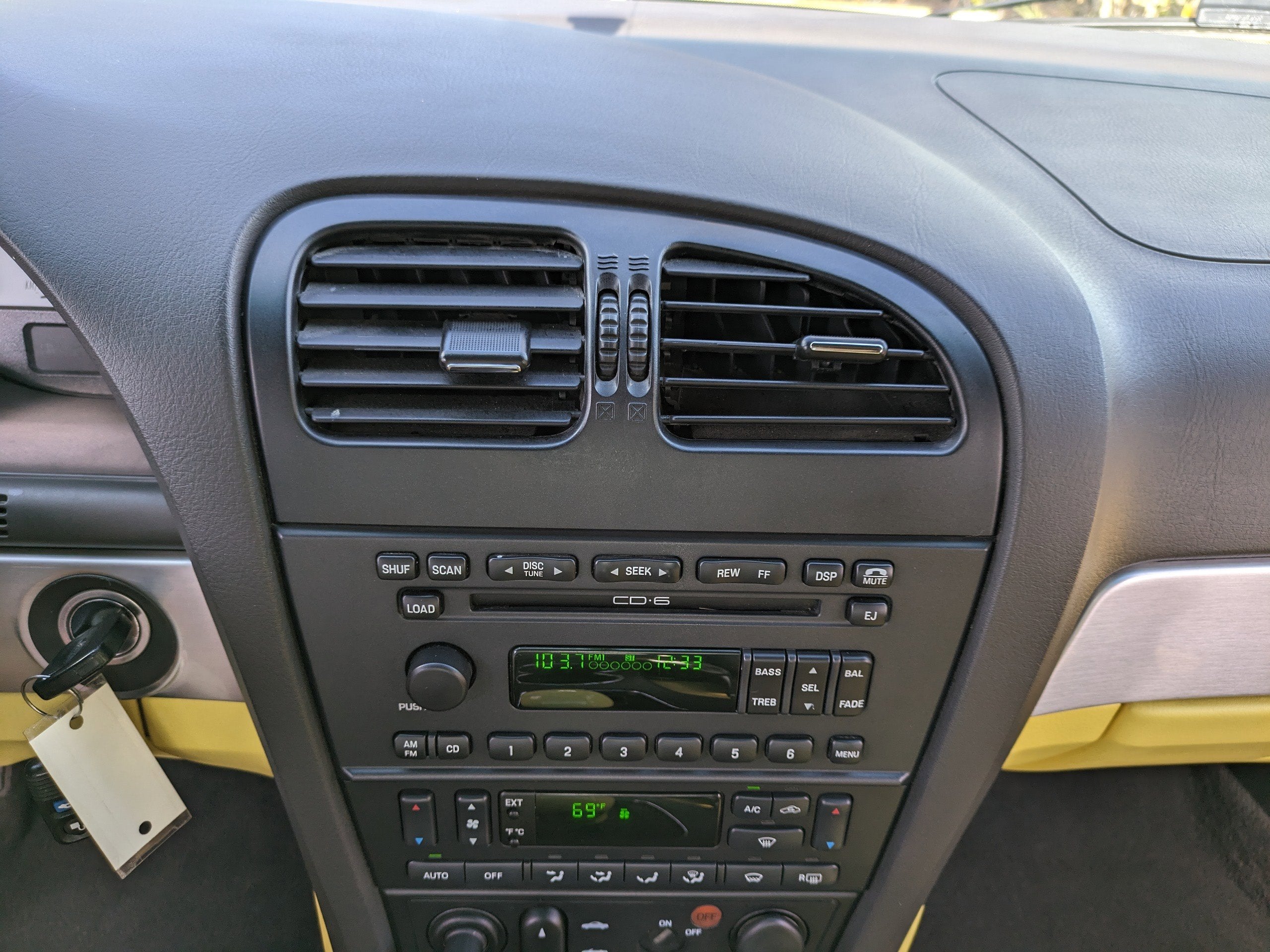 2002 Ford Thunderbird Base