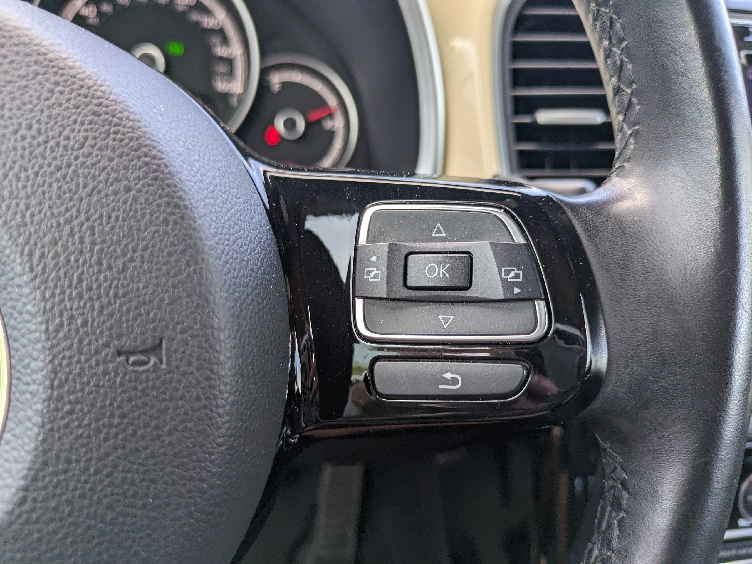 2019 Volkswagen Beetle Convertible S