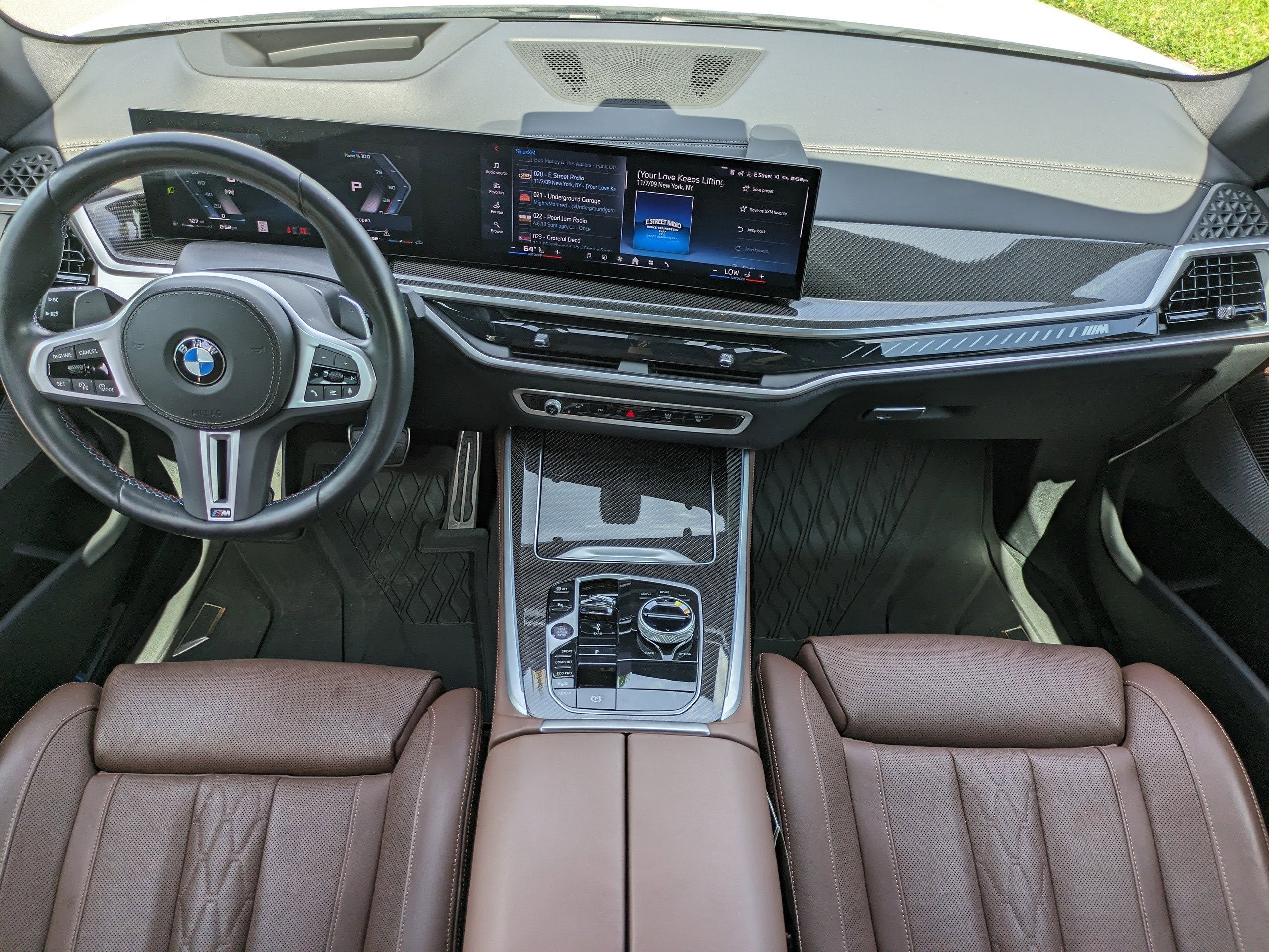2025 BMW X5 M60i