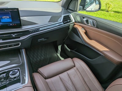 2025 BMW X5 M60i
