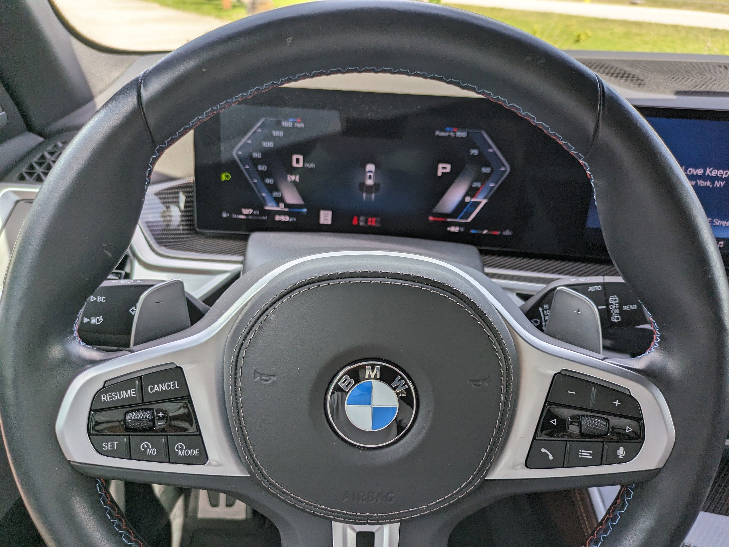 2025 BMW X5 M60i