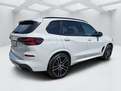 2025 BMW X5 M60i
