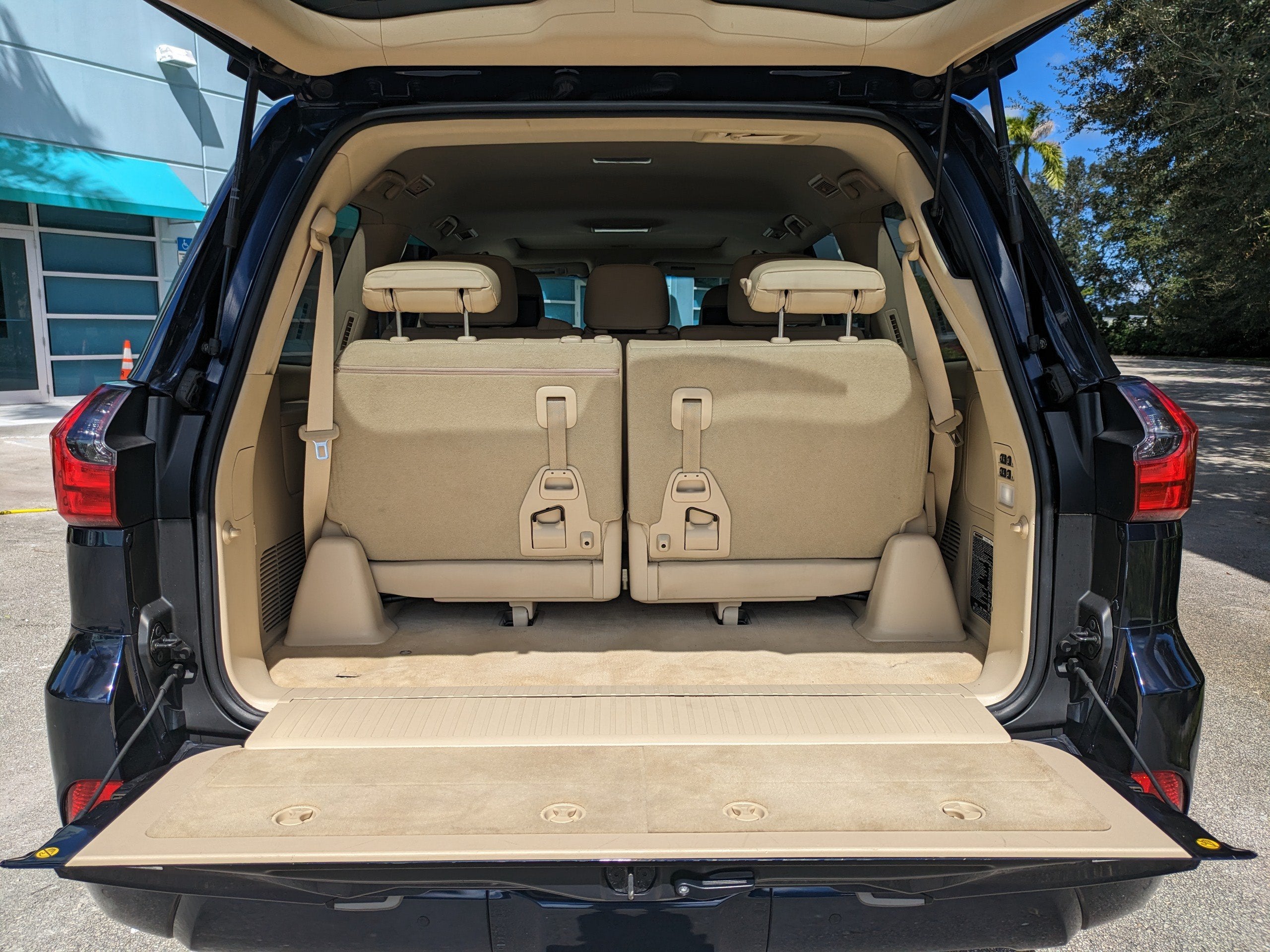 2017 Lexus LX LX 570