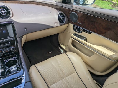 2017 Jaguar XJ XJ R-Sport