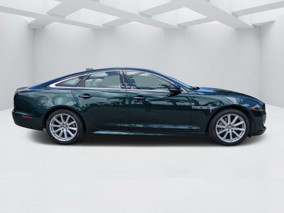 2017 Jaguar XJ XJ R-Sport