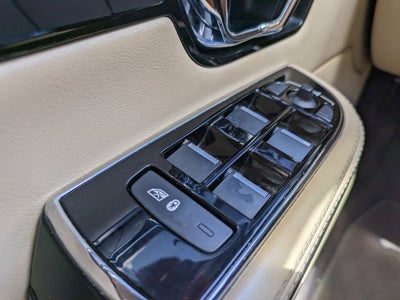 2017 Jaguar XJ XJ R-Sport