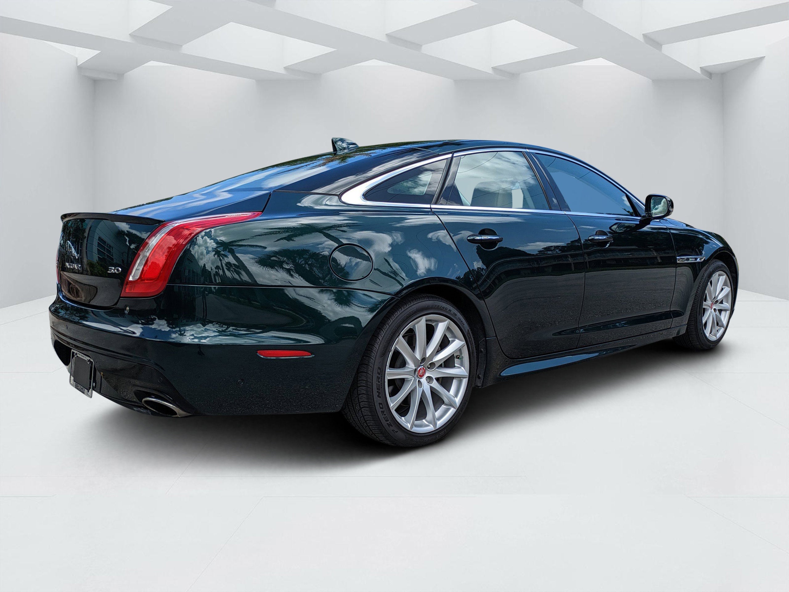 2017 Jaguar XJ XJ R-Sport