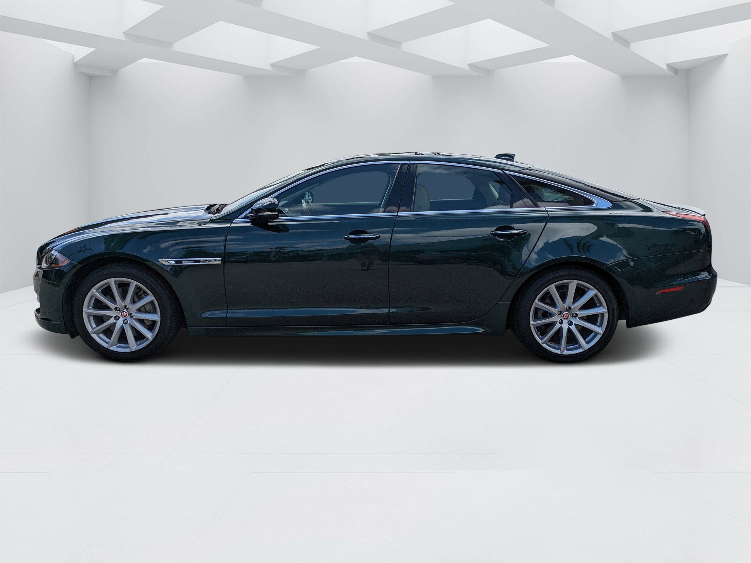 2017 Jaguar XJ XJ R-Sport