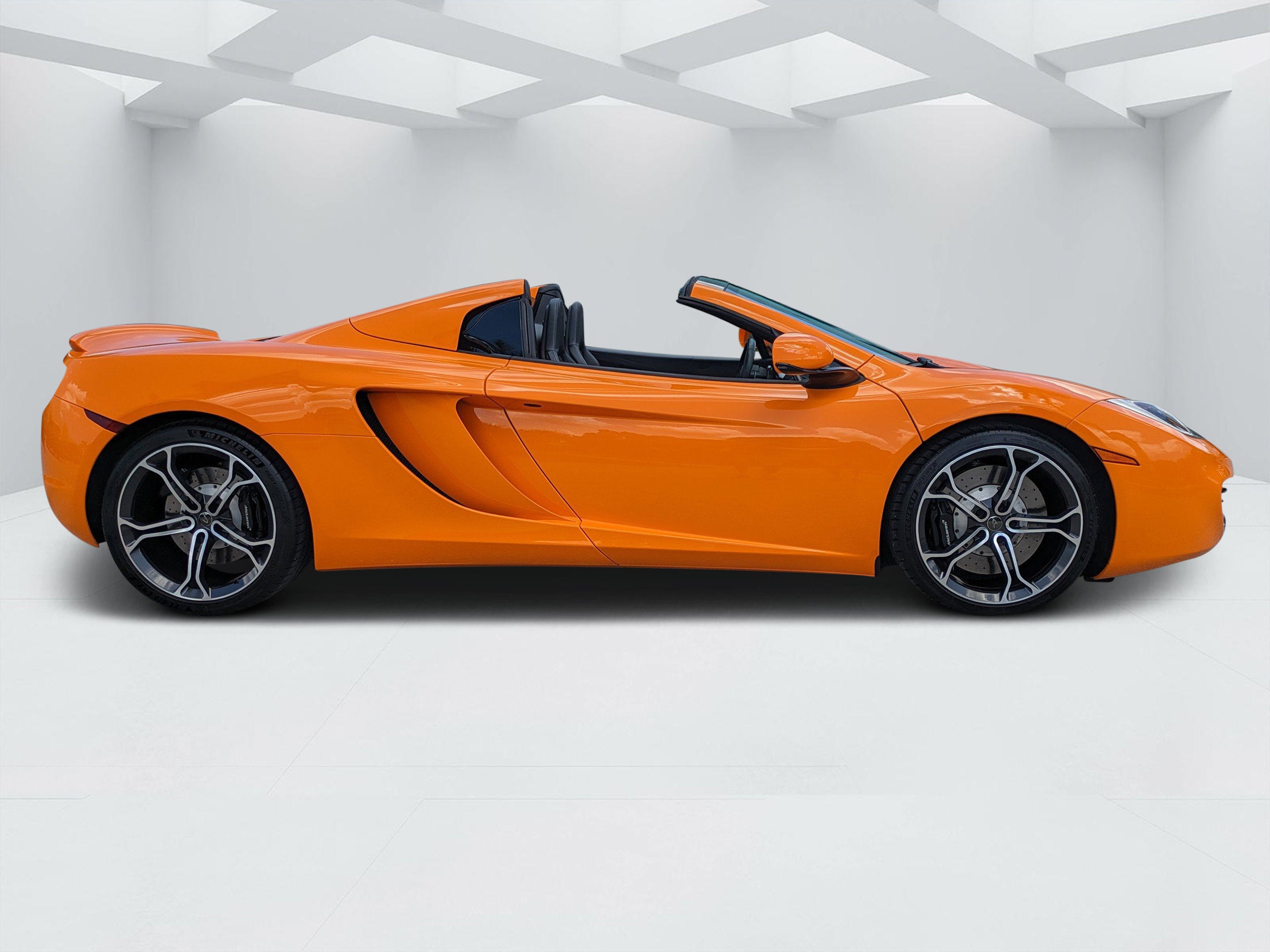 2014 McLaren MP4-12C Base