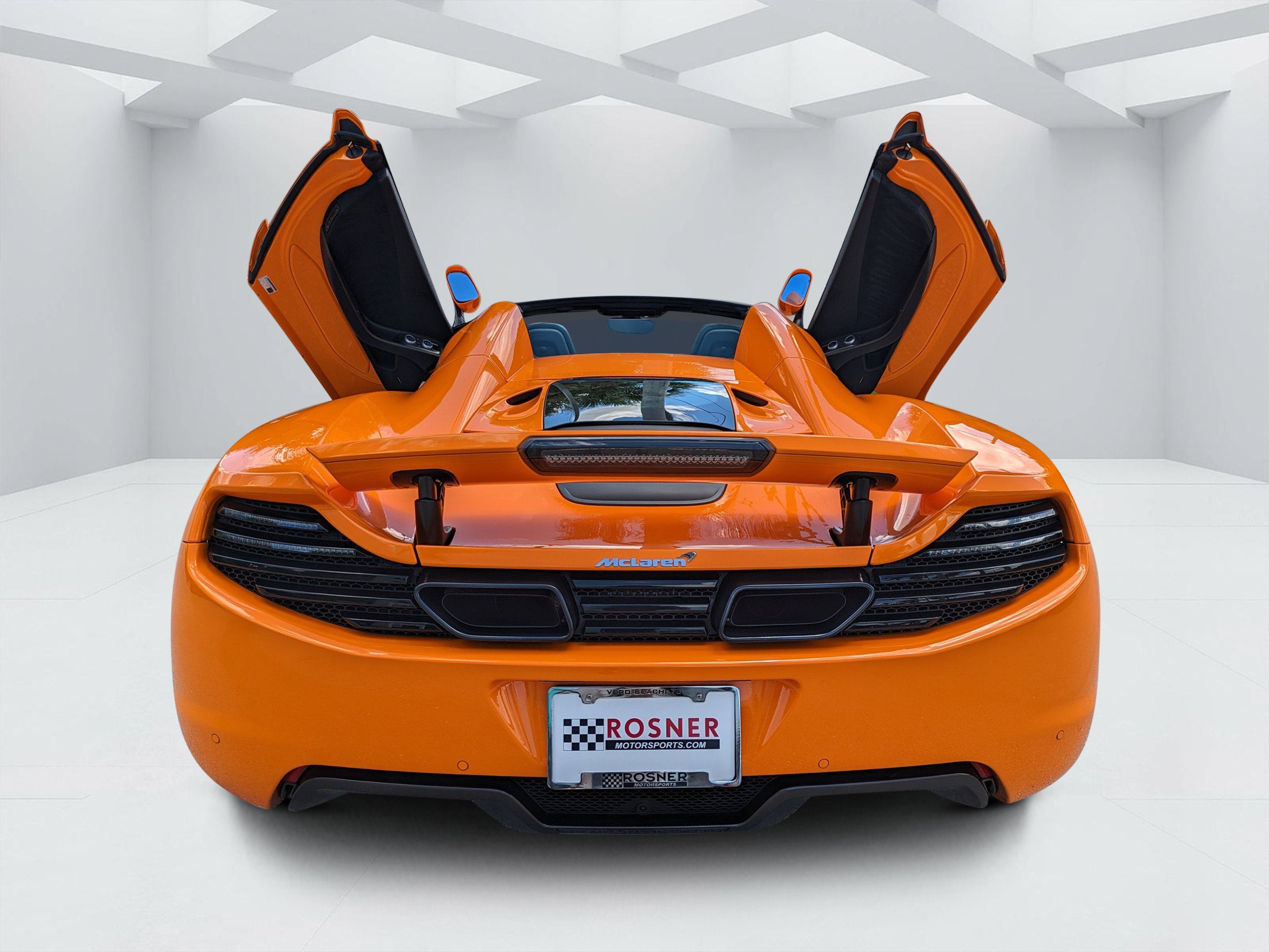2014 McLaren MP4-12C Base