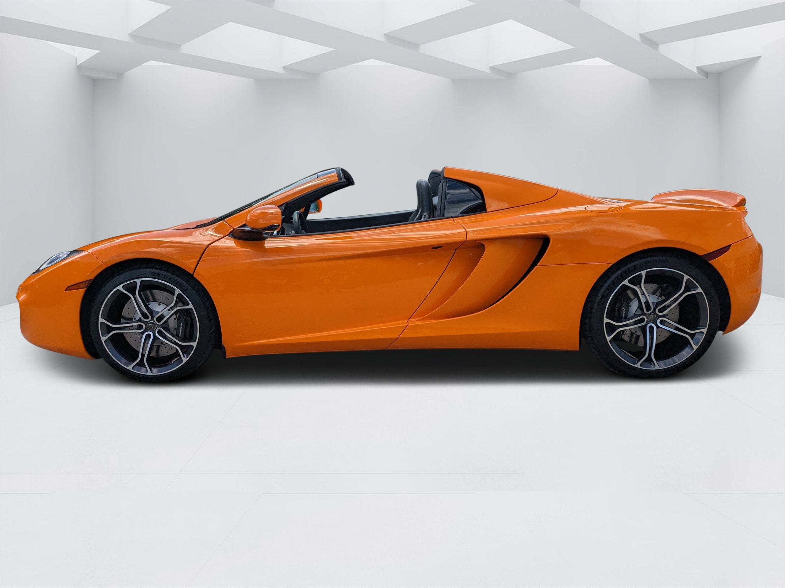 2014 McLaren MP4-12C Base
