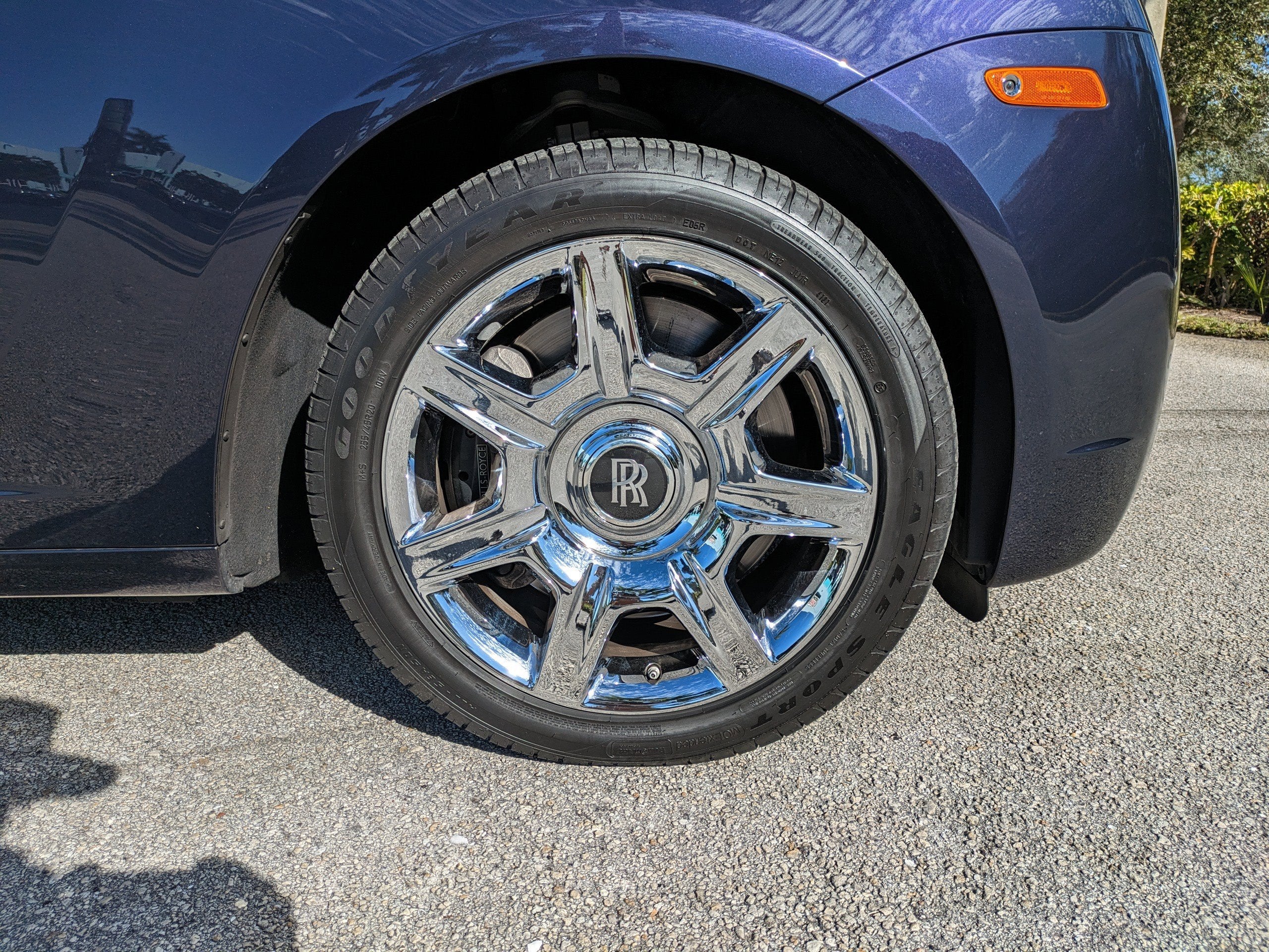 2010 Rolls-Royce Ghost Base