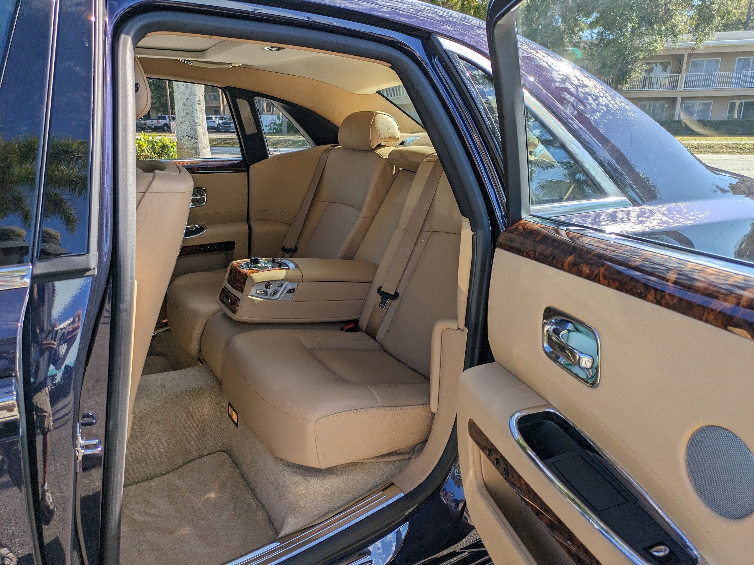 2010 Rolls-Royce Ghost Base