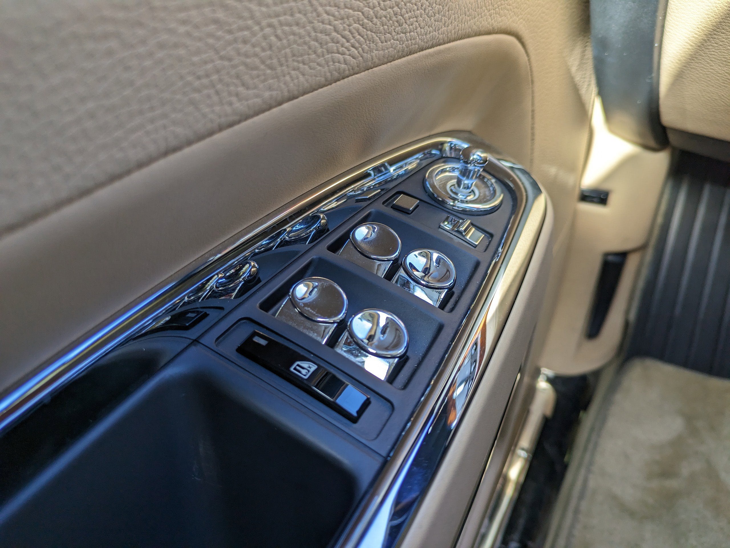 2010 Rolls-Royce Ghost Base