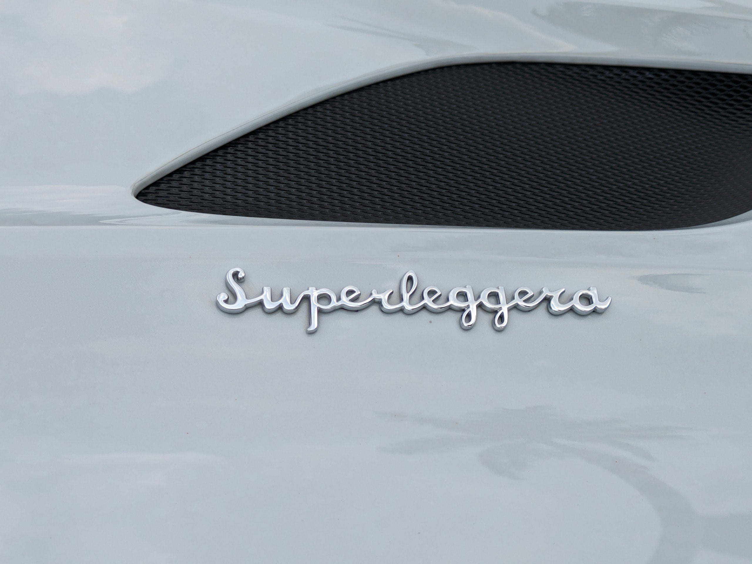 2020 Aston Martin DBS Superleggera