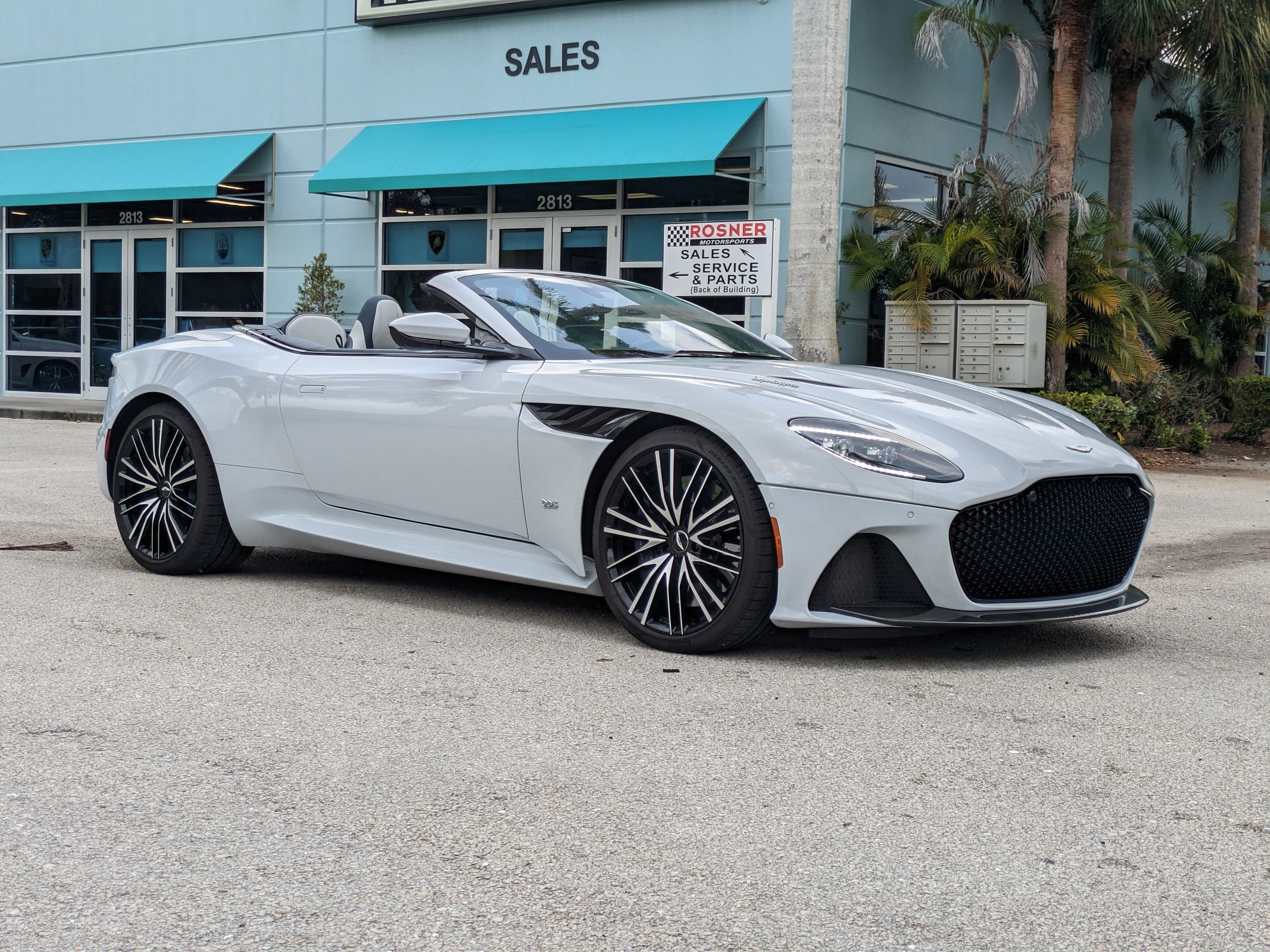 2020 Aston Martin DBS Superleggera