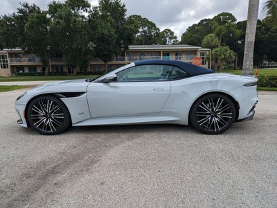 2020 Aston Martin DBS Superleggera