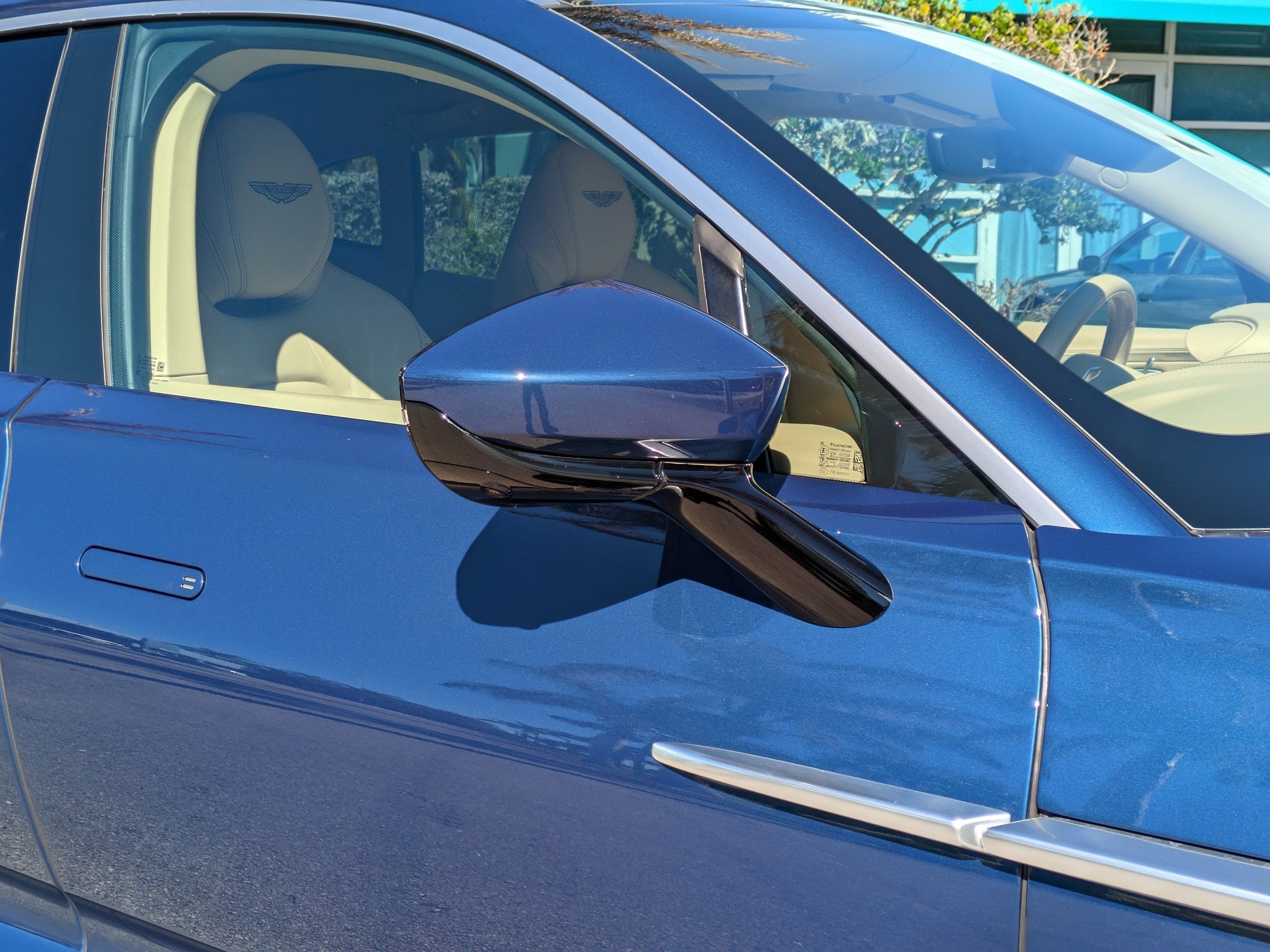 2024 Aston Martin DBX Base