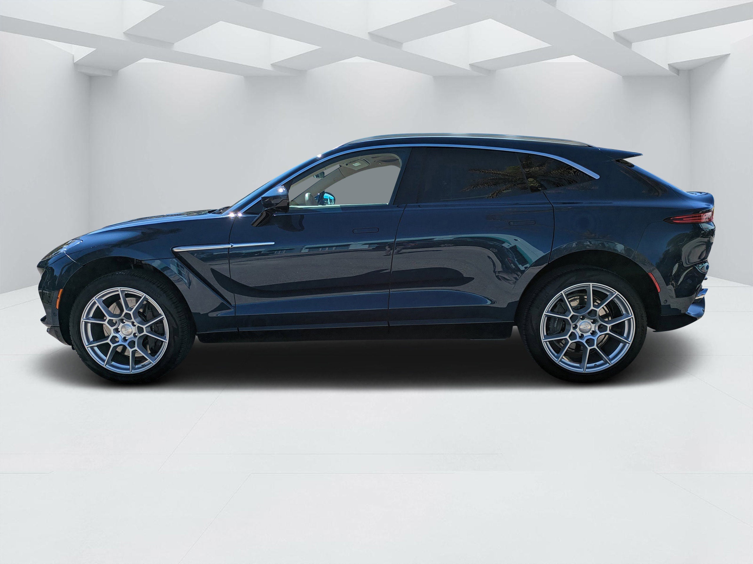 2024 Aston Martin DBX Base