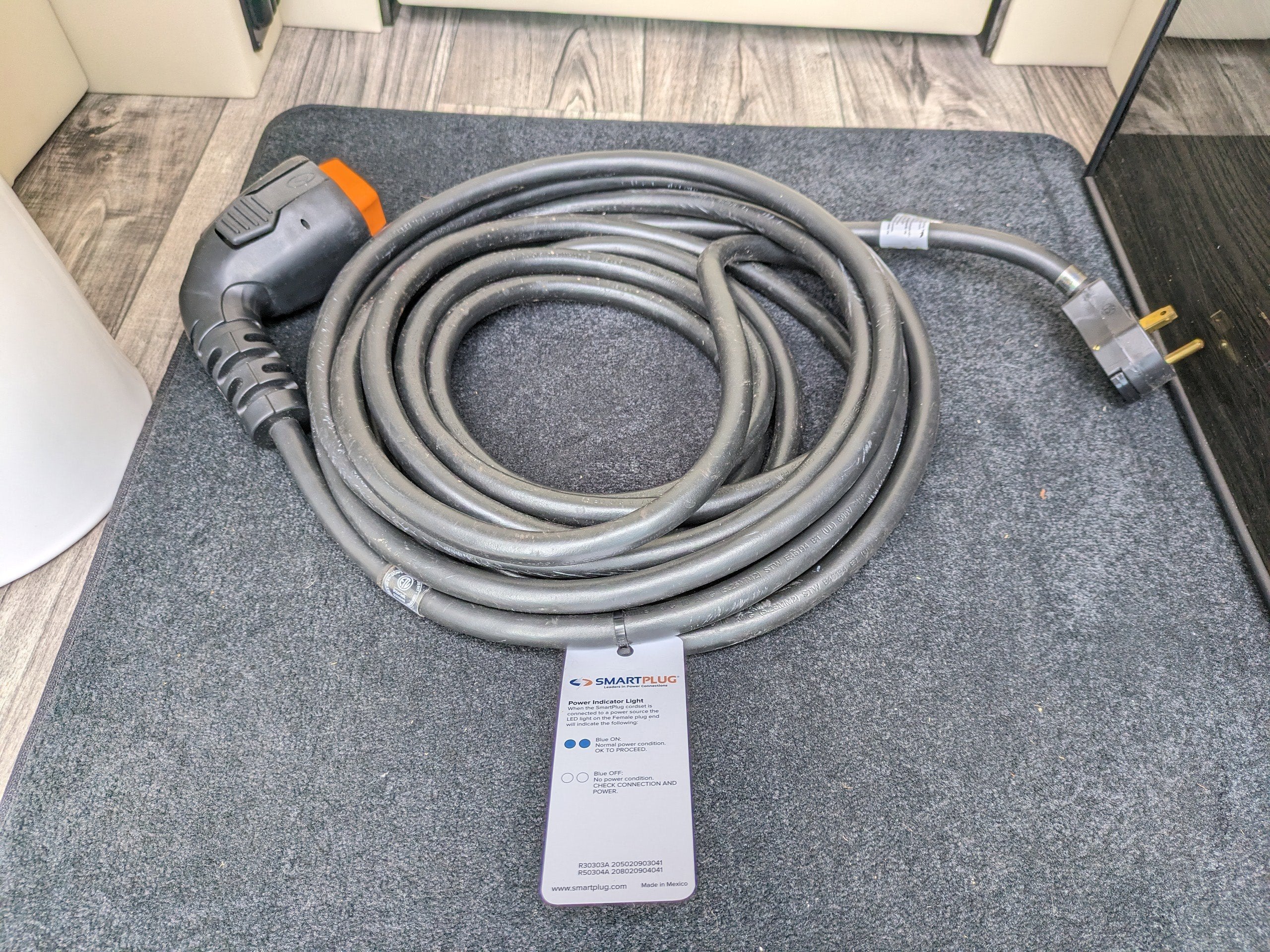 2025 Mercedes-Benz Sprinter Cargo Van Cargo 144 WB