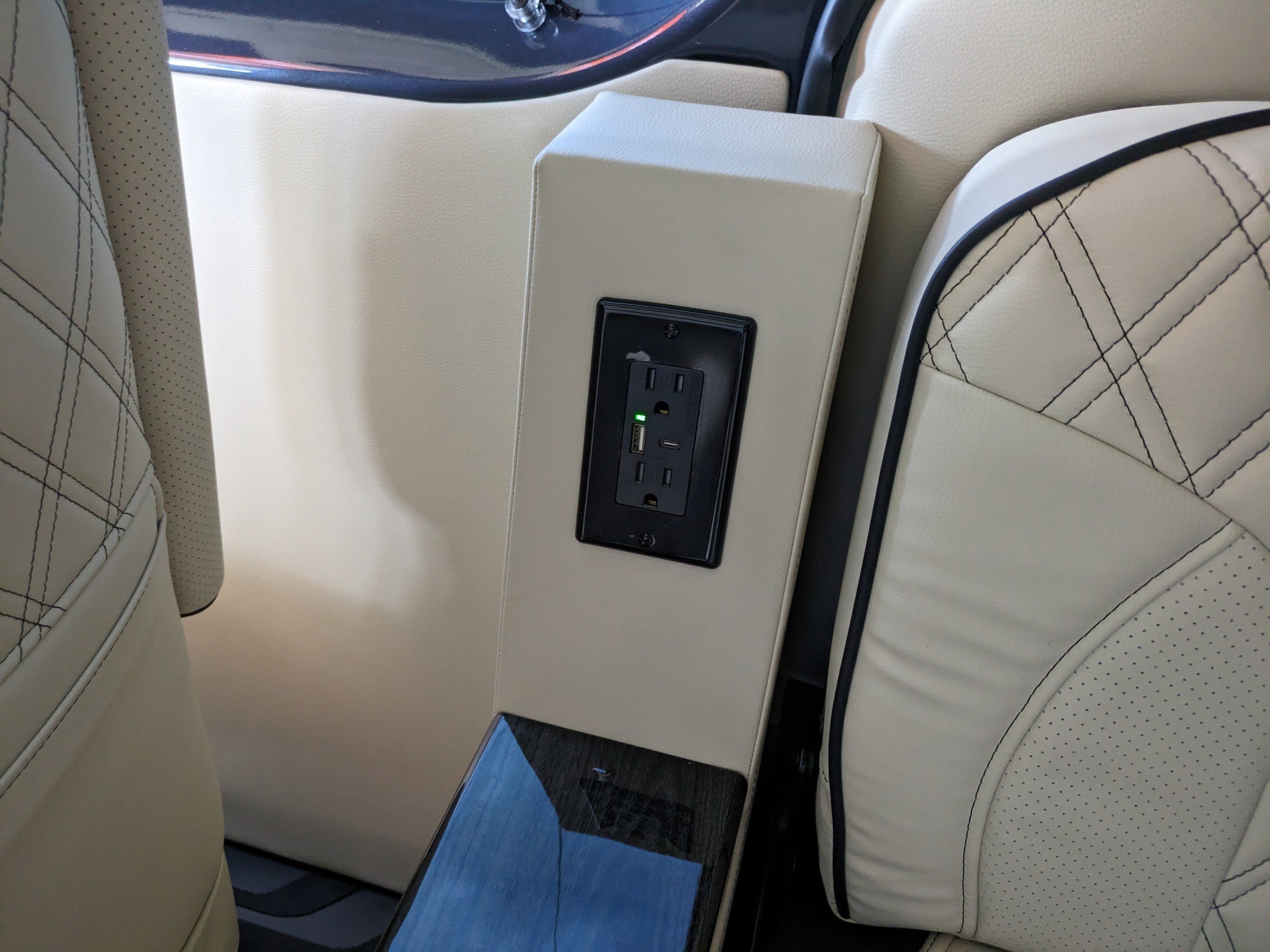 2025 Mercedes-Benz Sprinter Cargo Van Cargo 144 WB