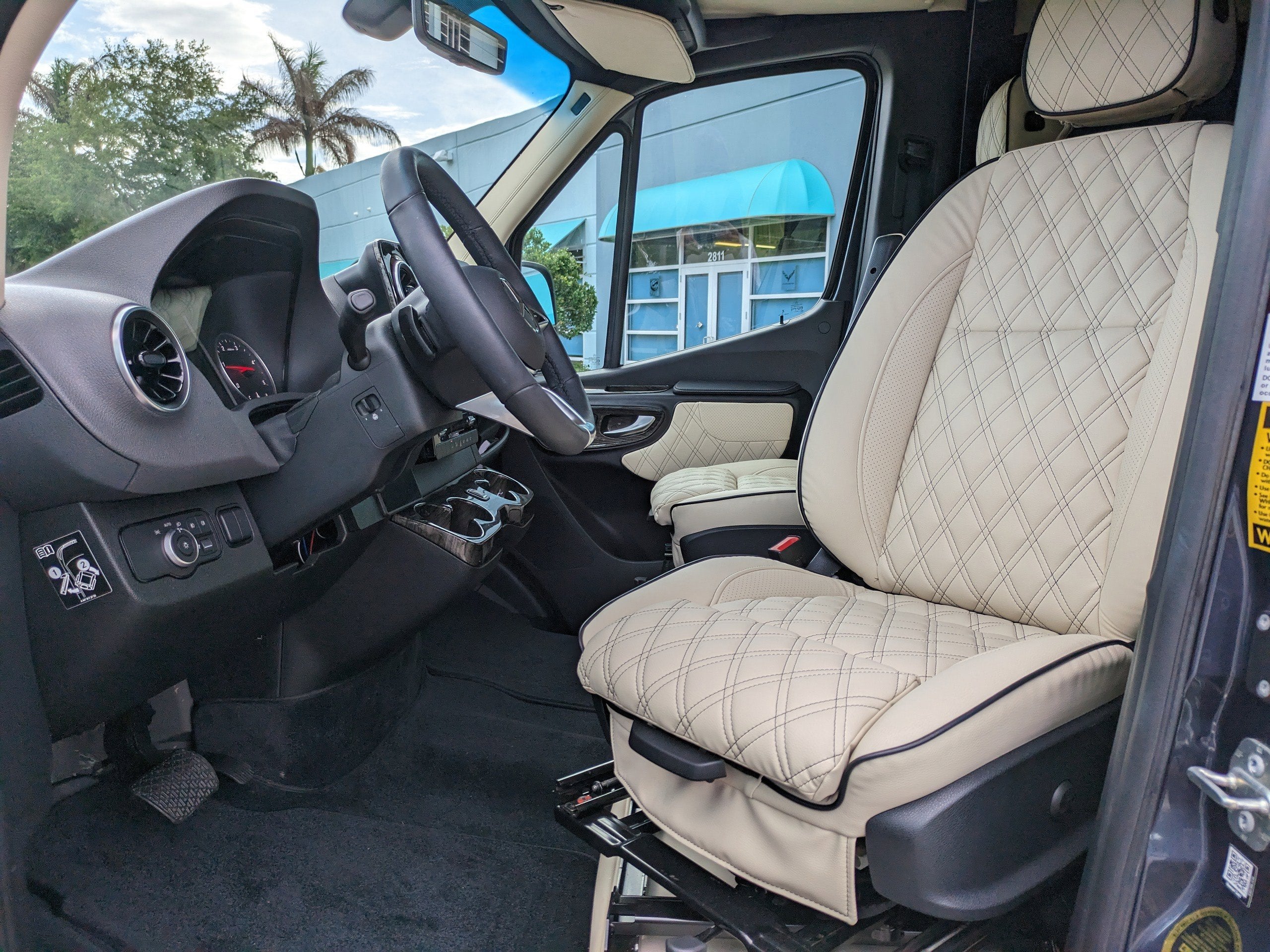 2025 Mercedes-Benz Sprinter Cargo Van Cargo 144 WB