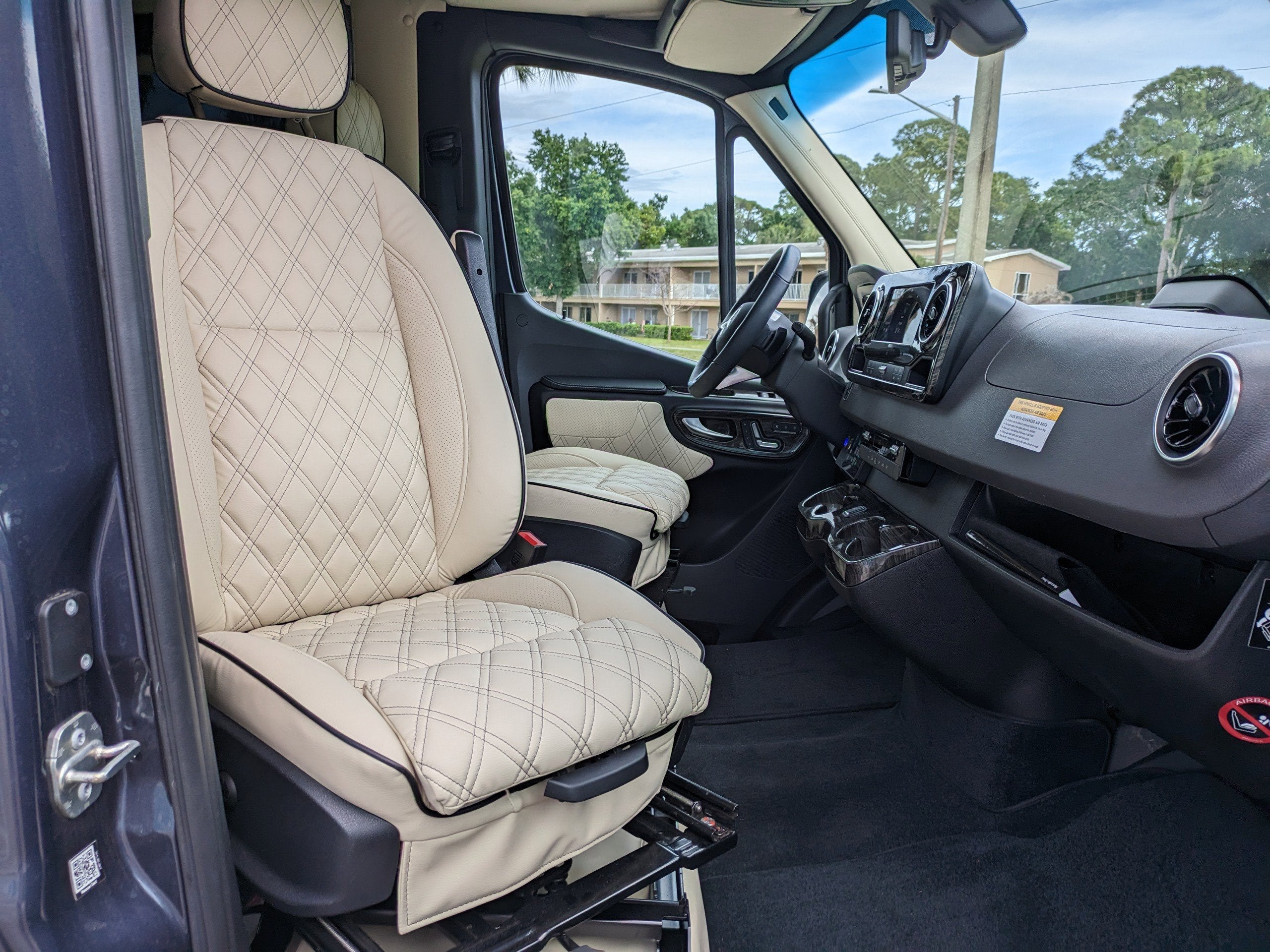 2025 Mercedes-Benz Sprinter Cargo Van Cargo 144 WB