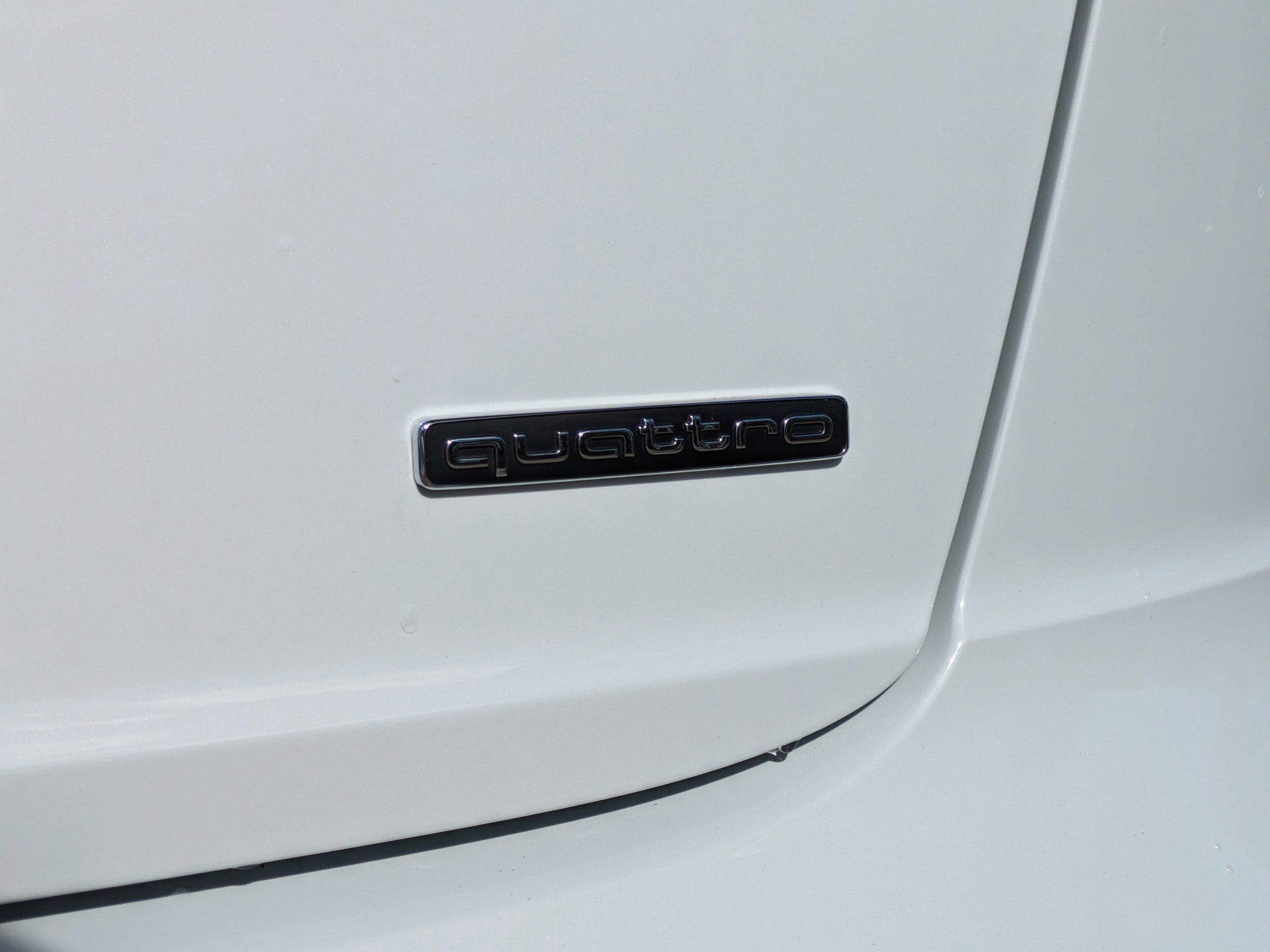 2025 Audi Q8 Premium