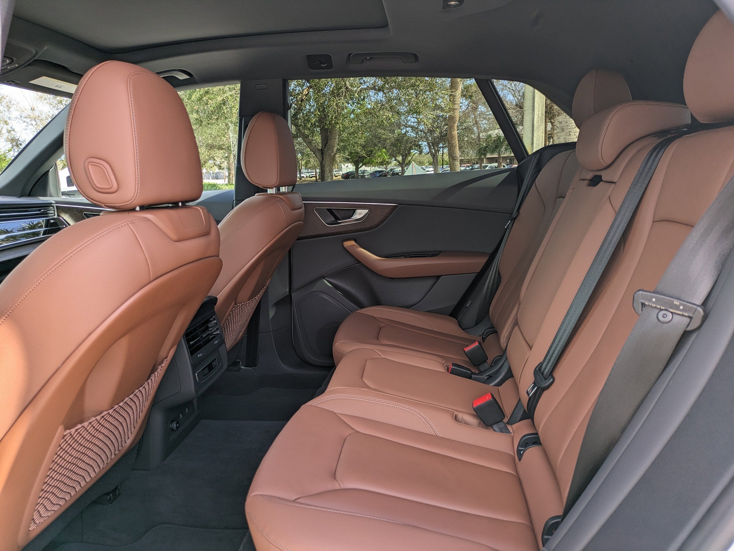 2025 Audi Q8 Premium