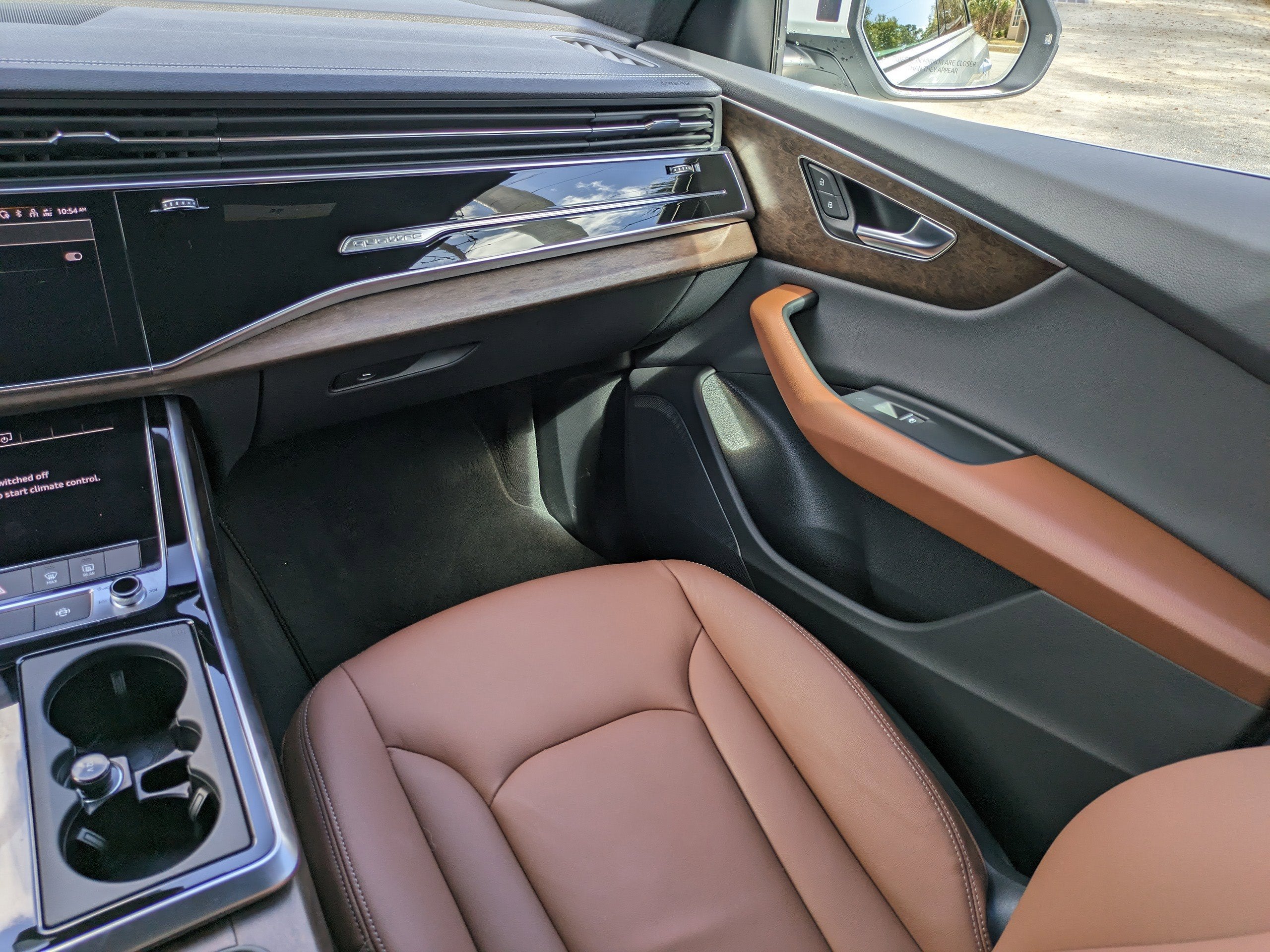 2025 Audi Q8 Premium