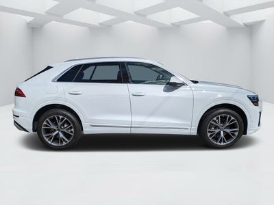 2025 Audi Q8 Premium