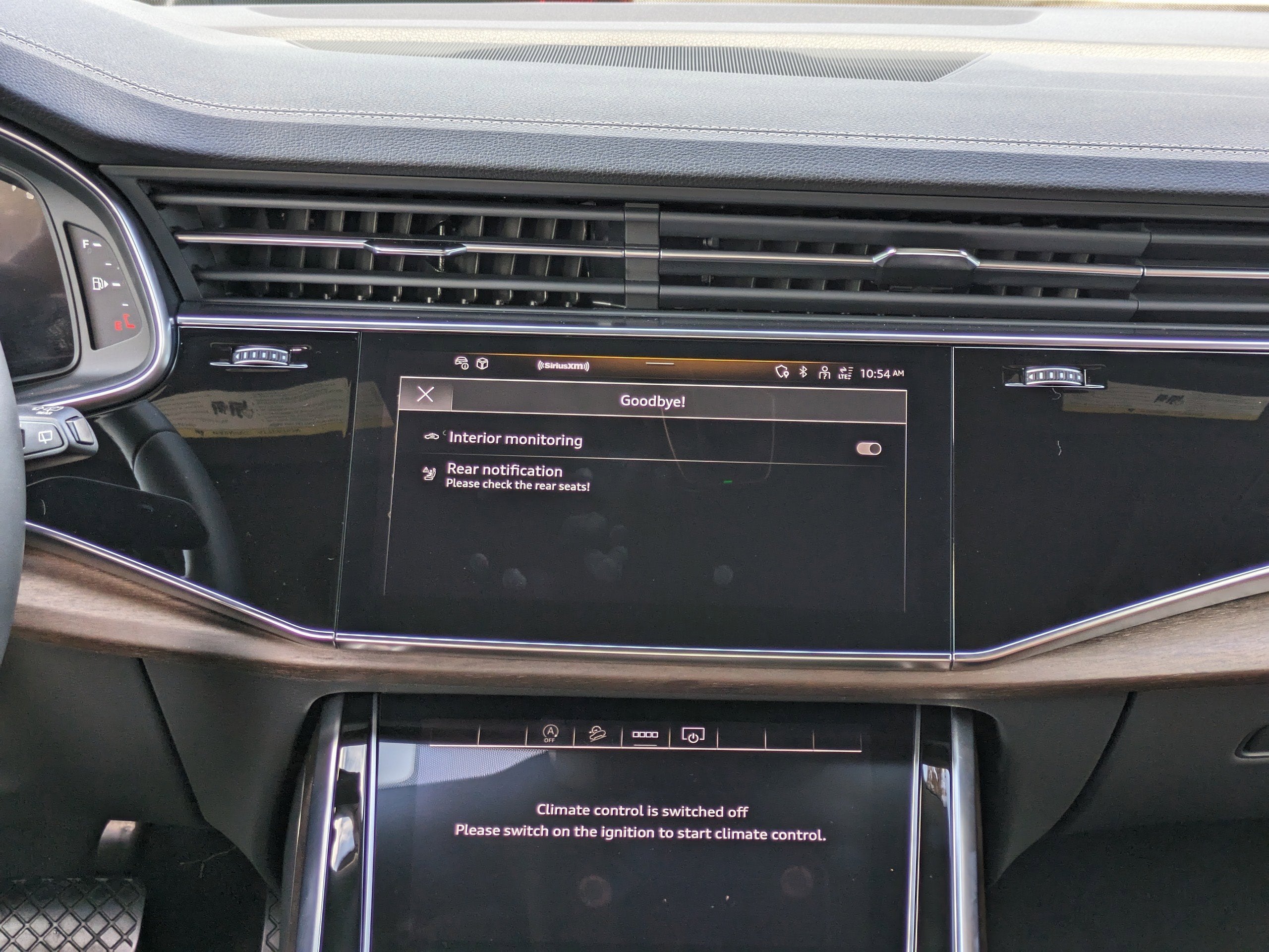 2025 Audi Q8 Premium