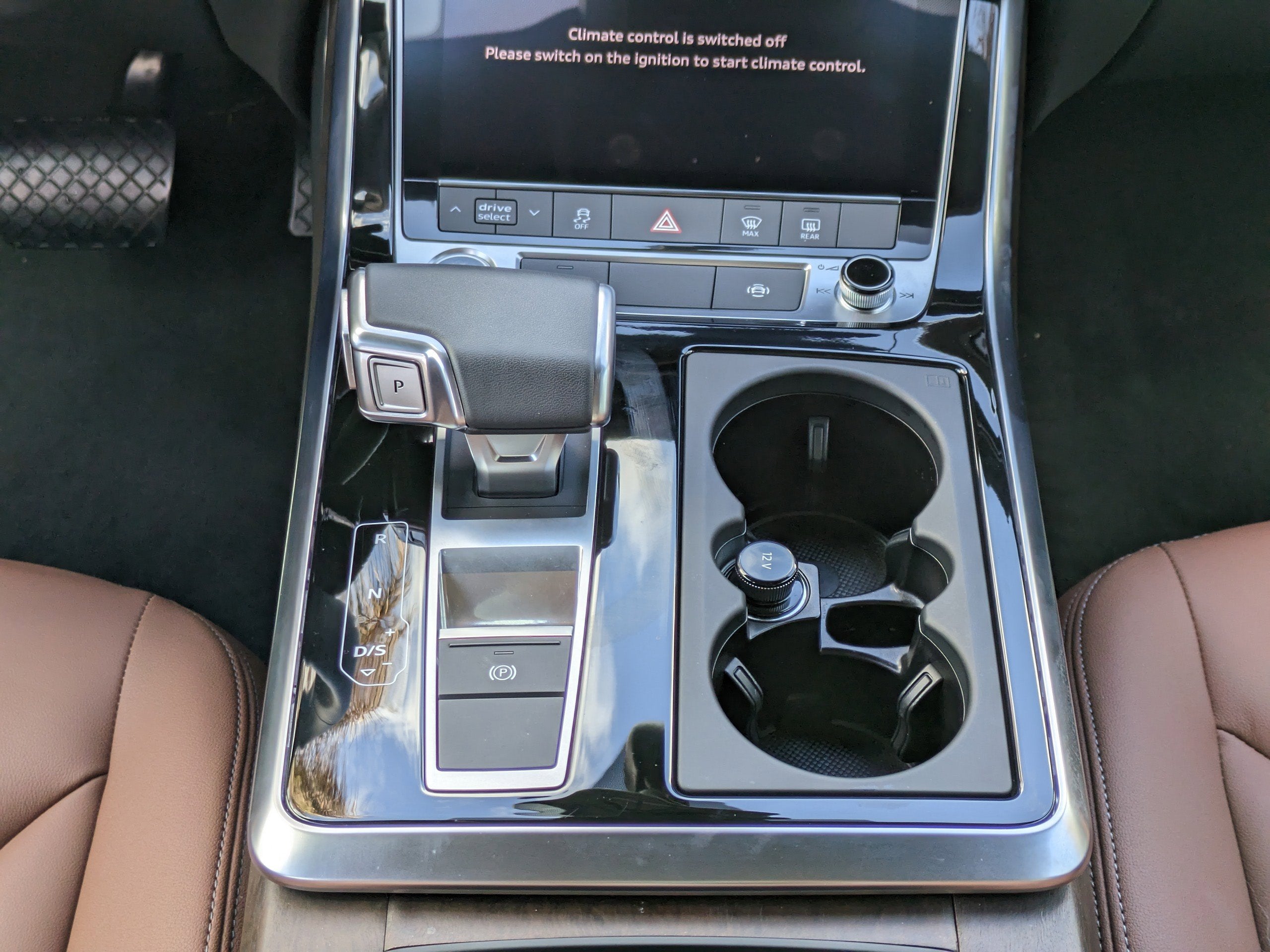 2025 Audi Q8 Premium