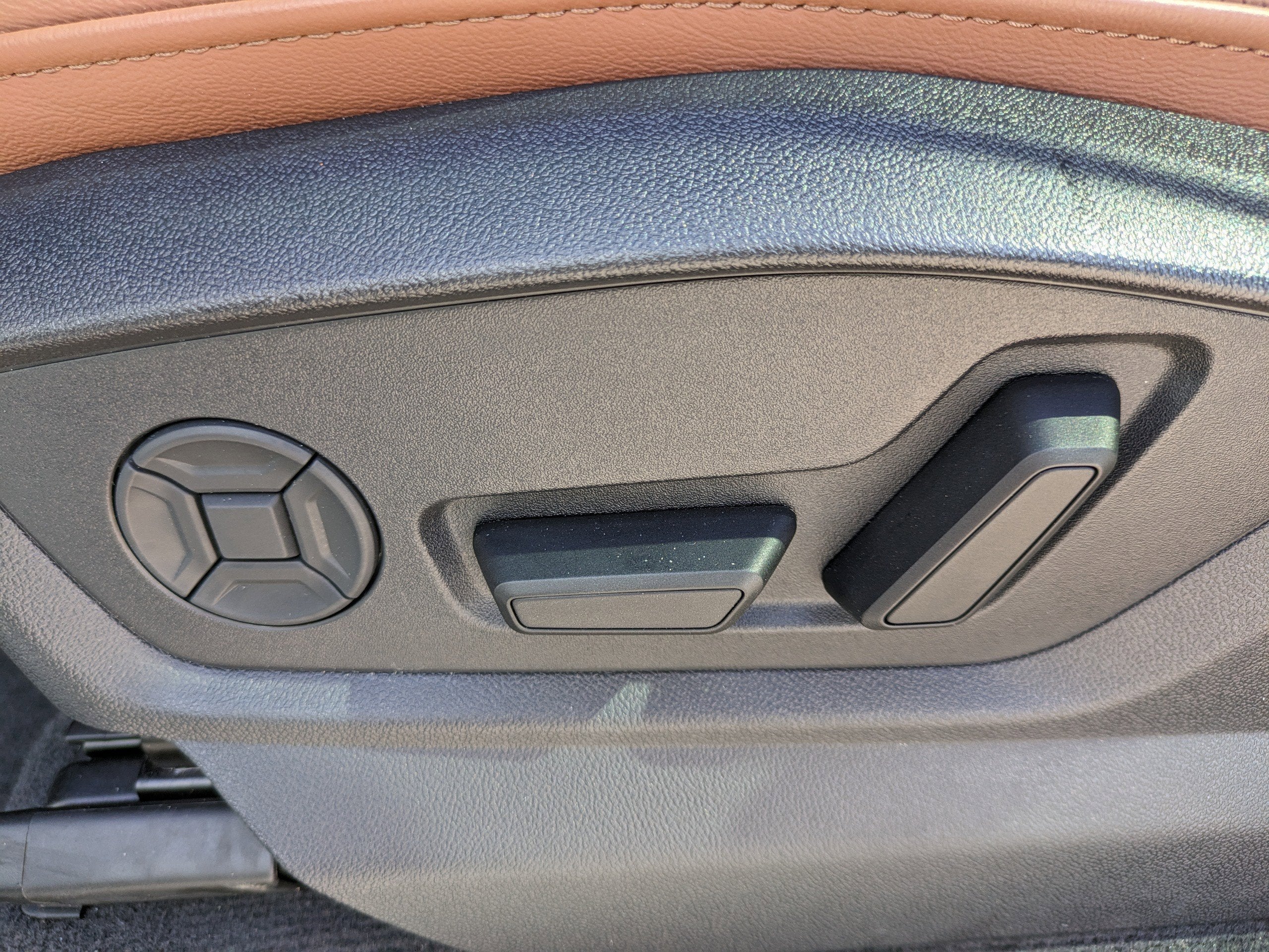 2025 Audi Q8 Premium