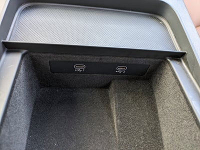 2025 Audi Q8 Premium