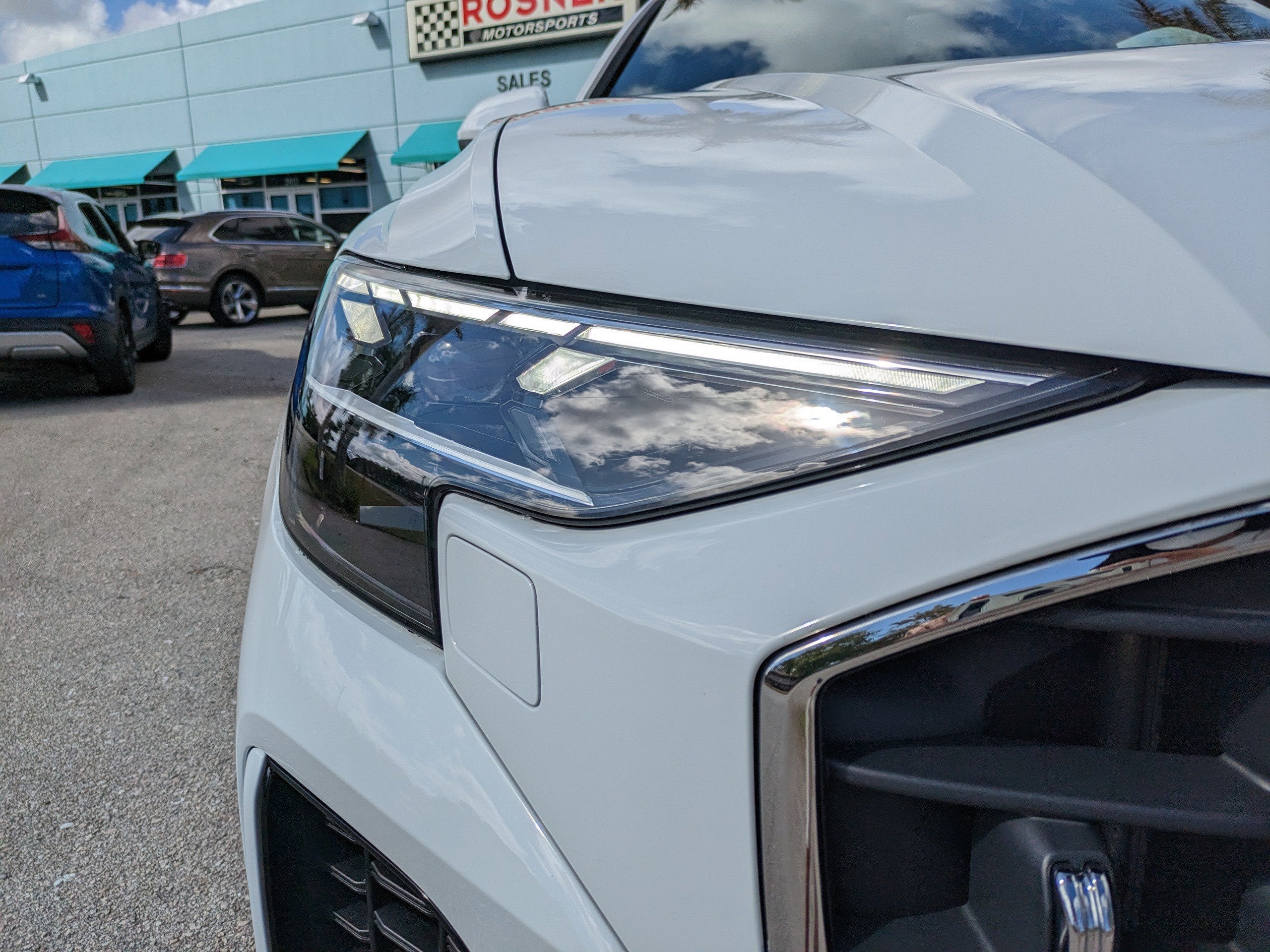 2025 Audi Q8 Premium