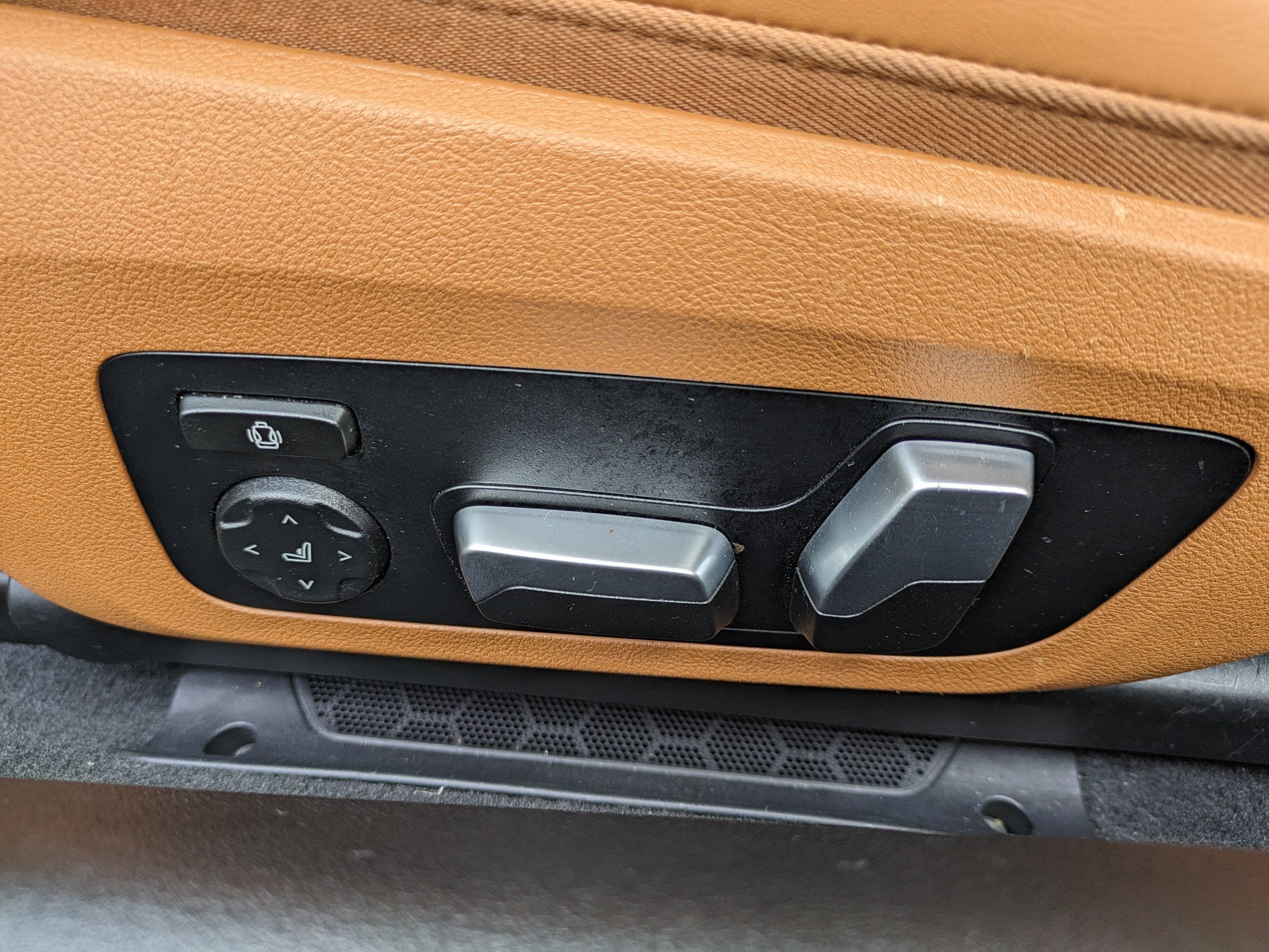 2022 BMW 8 Series 840i