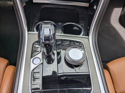 2022 BMW 8 Series 840i