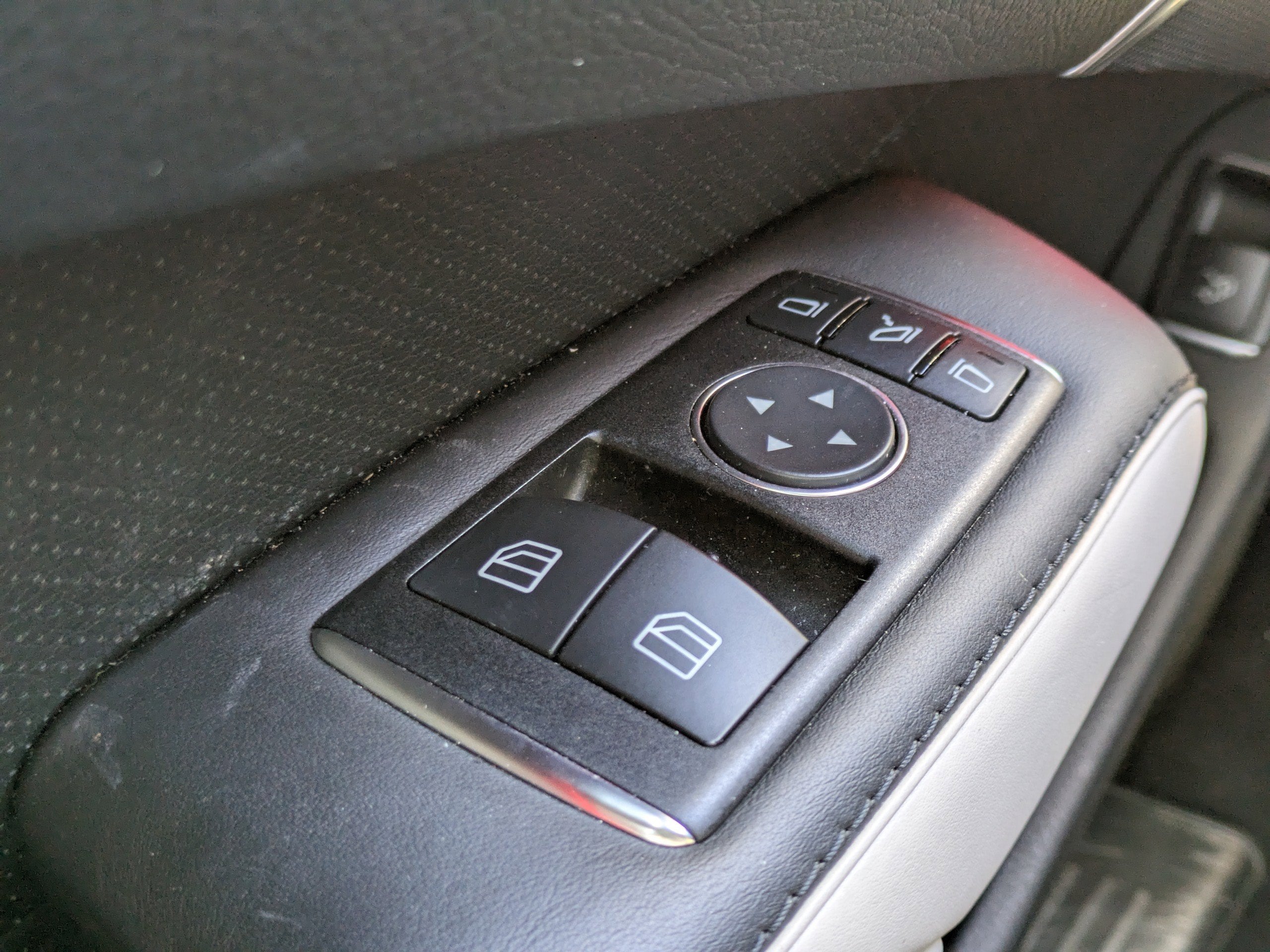 2015 Mercedes-Benz SL-Class SL 550