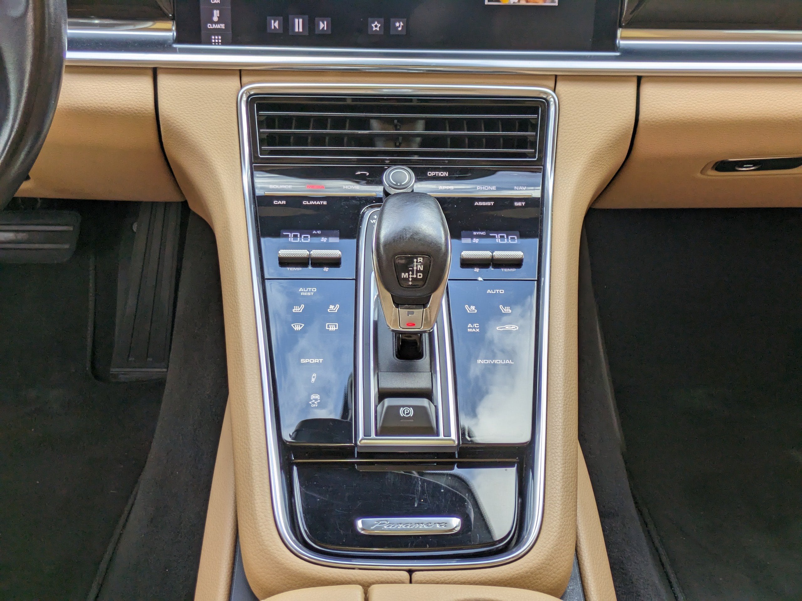 2020 Porsche Panamera 4