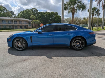 2017 Porsche Panamera 4S