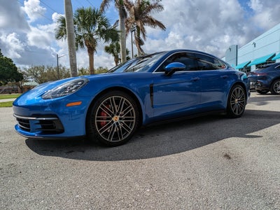 2017 Porsche Panamera 4S