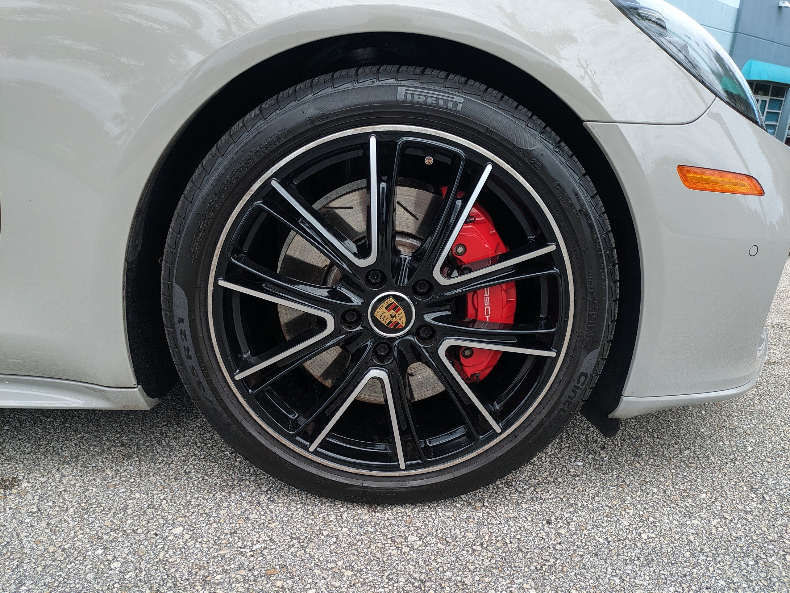 2022 Porsche Panamera GTS