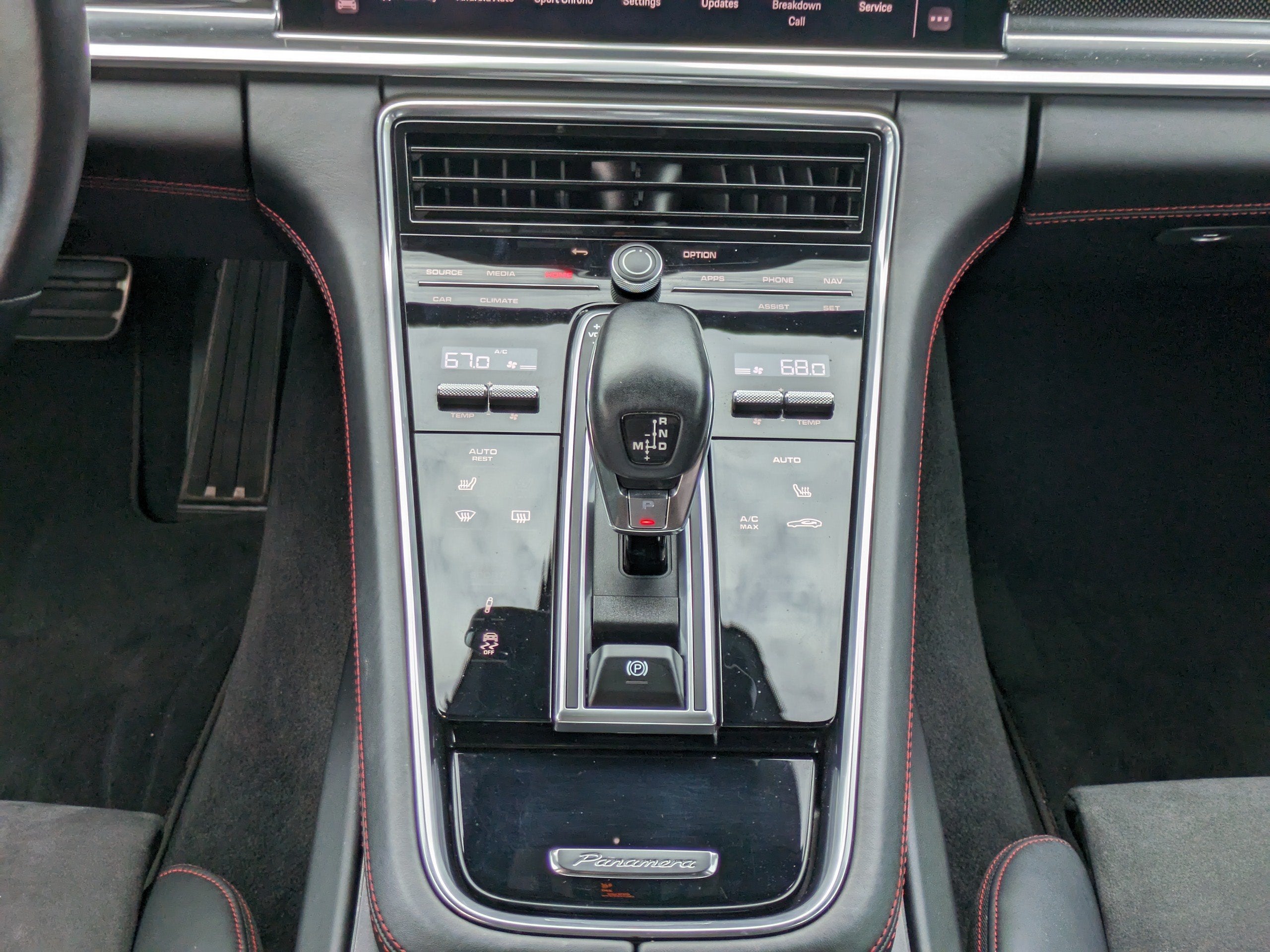 2022 Porsche Panamera GTS